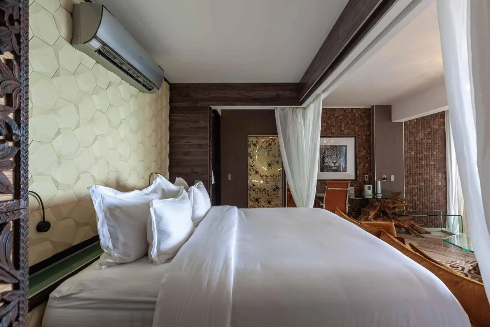 Bed in Makanda by The Sea Hotel Adults Only