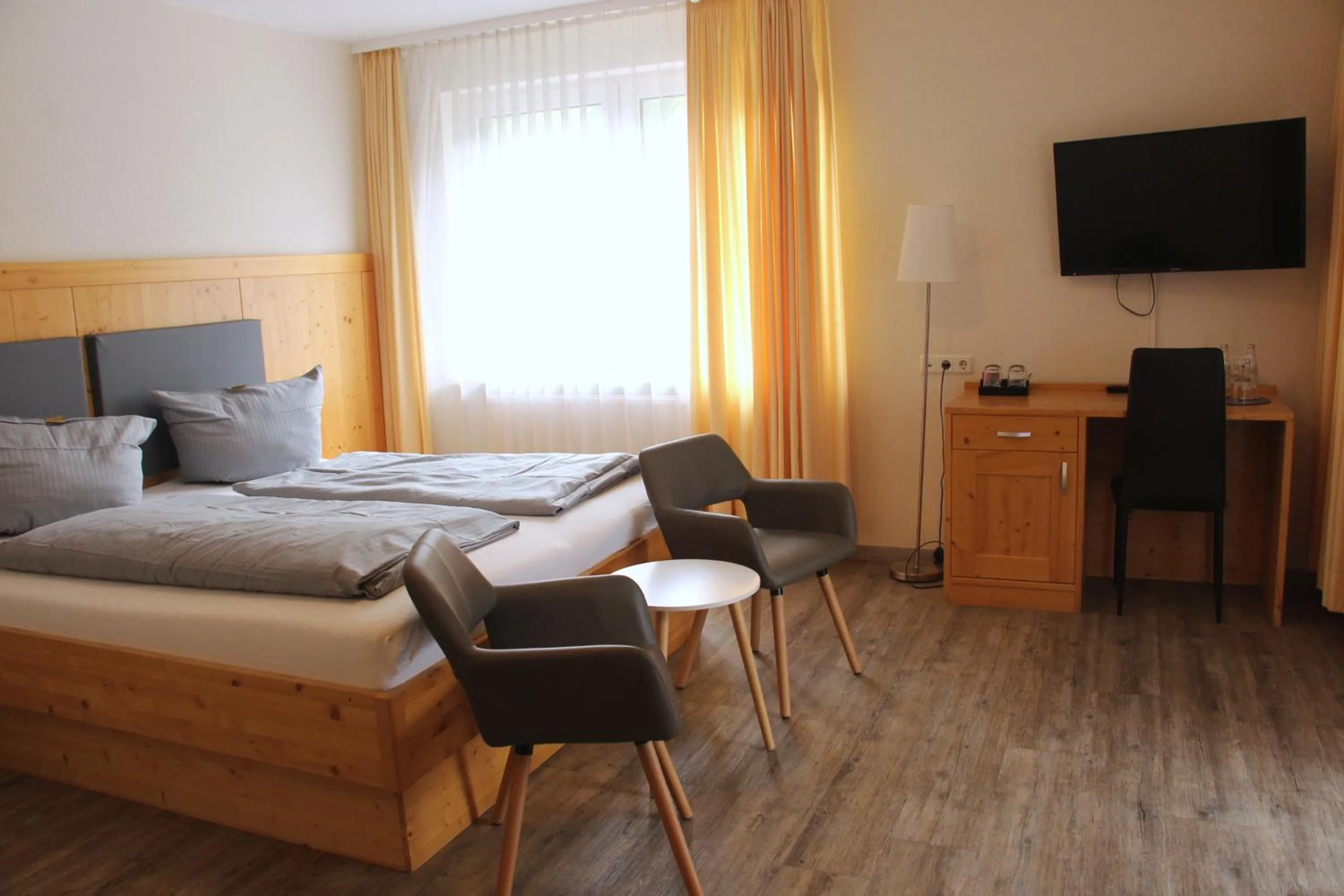 Bed in REGIOHOTEL Germania Bad Harzburg - #DirektAmKurpark #Wellnessbereich #Frühstücksbuffet #FreeParking