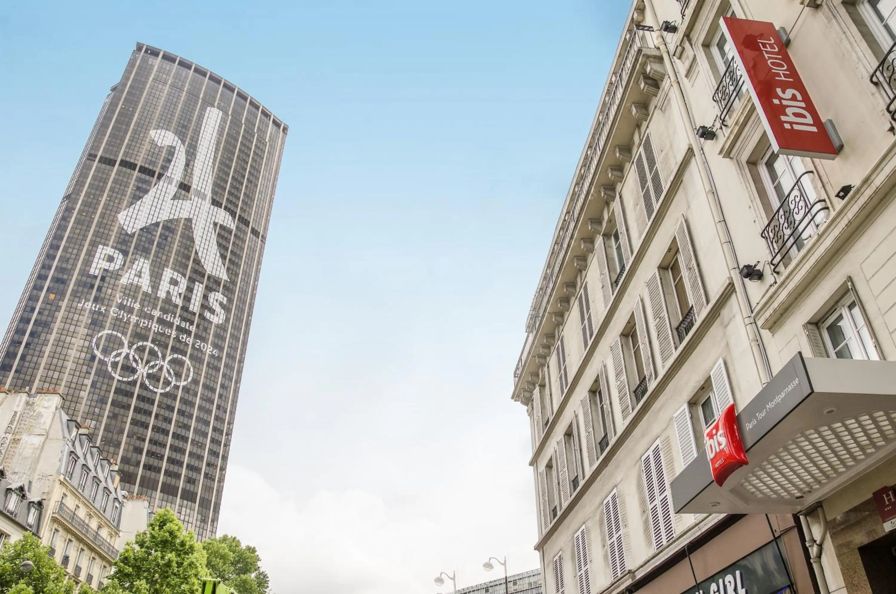 Property building in ibis Paris Tour Montparnasse 15eme