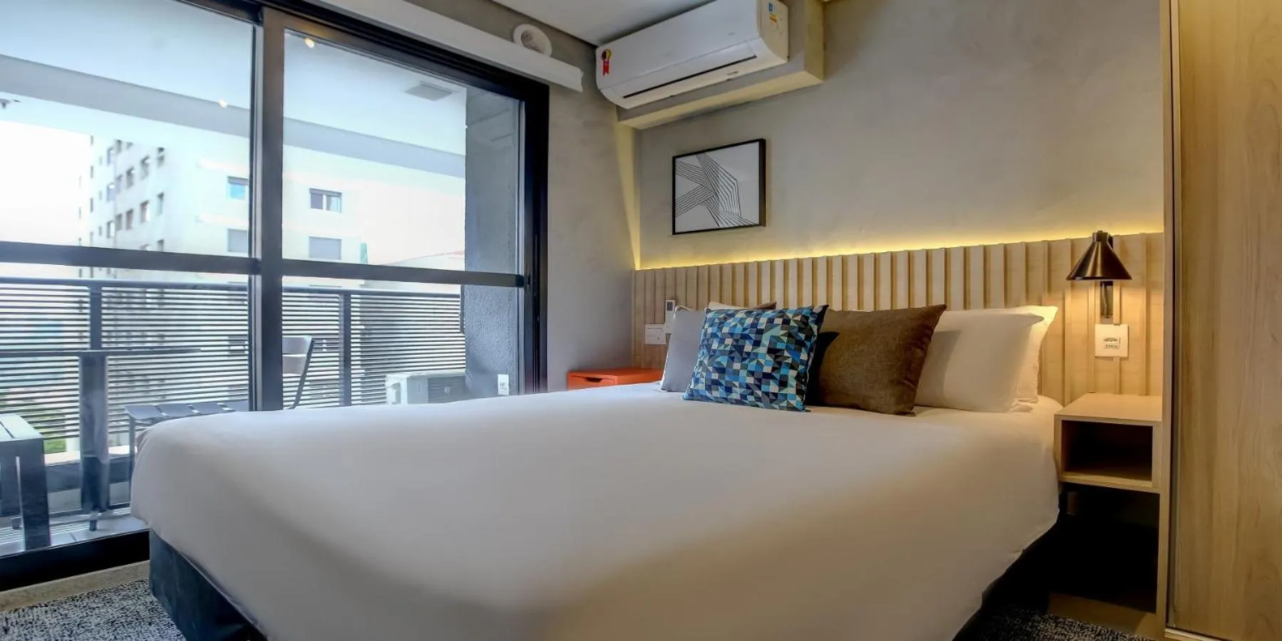 Bedroom in Roomo Vila Mariana Residencial