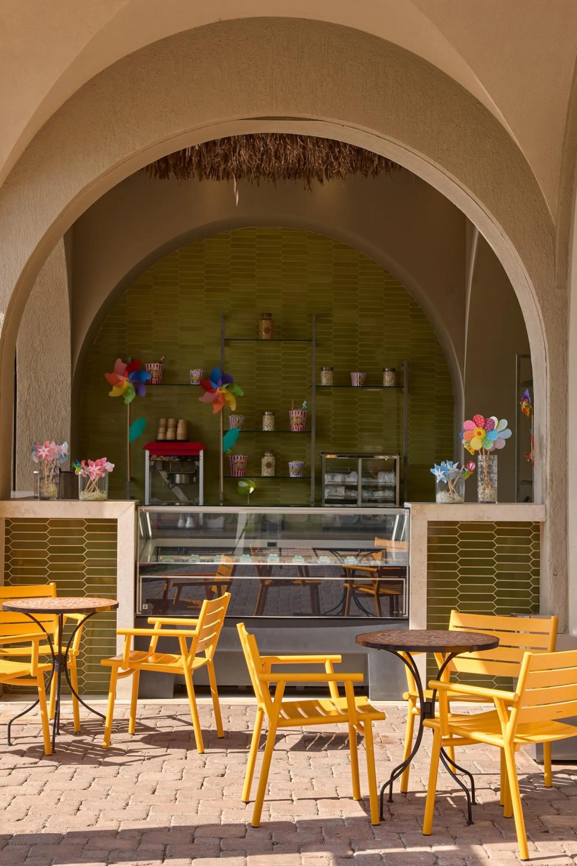 Restaurant/places to eat in Atlantica Aegean Blue