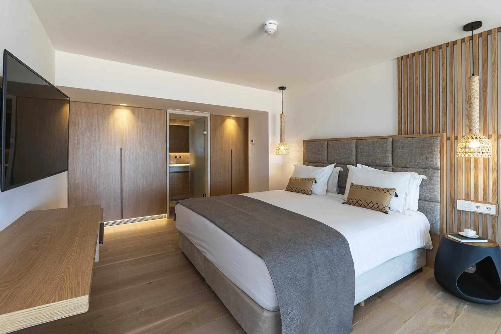 Bedroom, Bed in Atlantica Imperial Resort - Adults Only