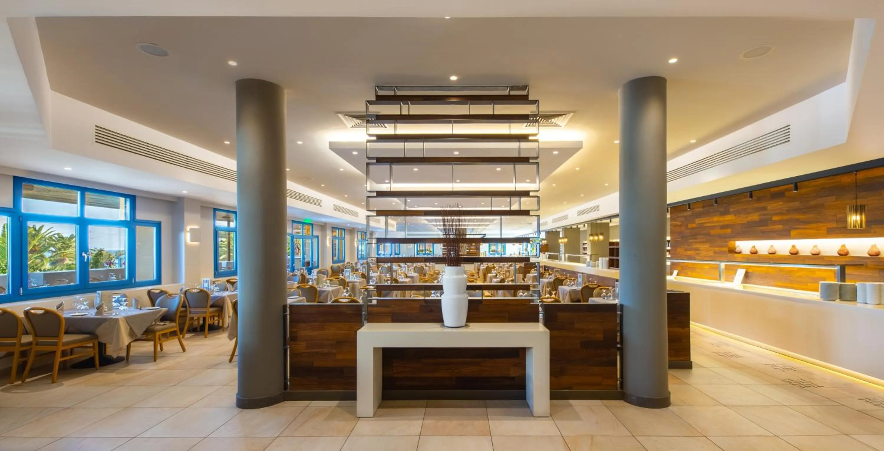 Restaurant/places to eat in Lagas Aegean Village