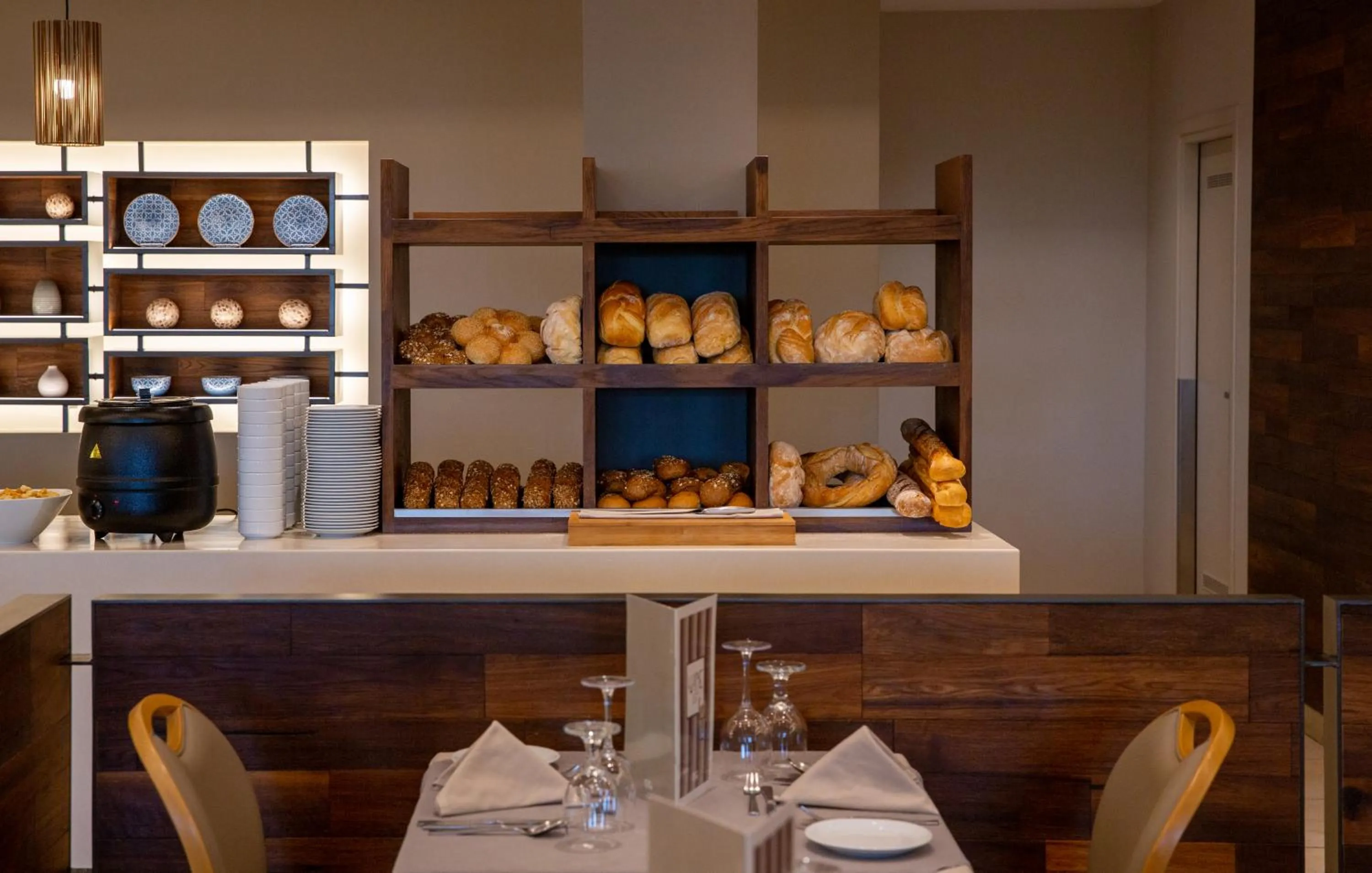 Restaurant/places to eat in Lagas Aegean Village