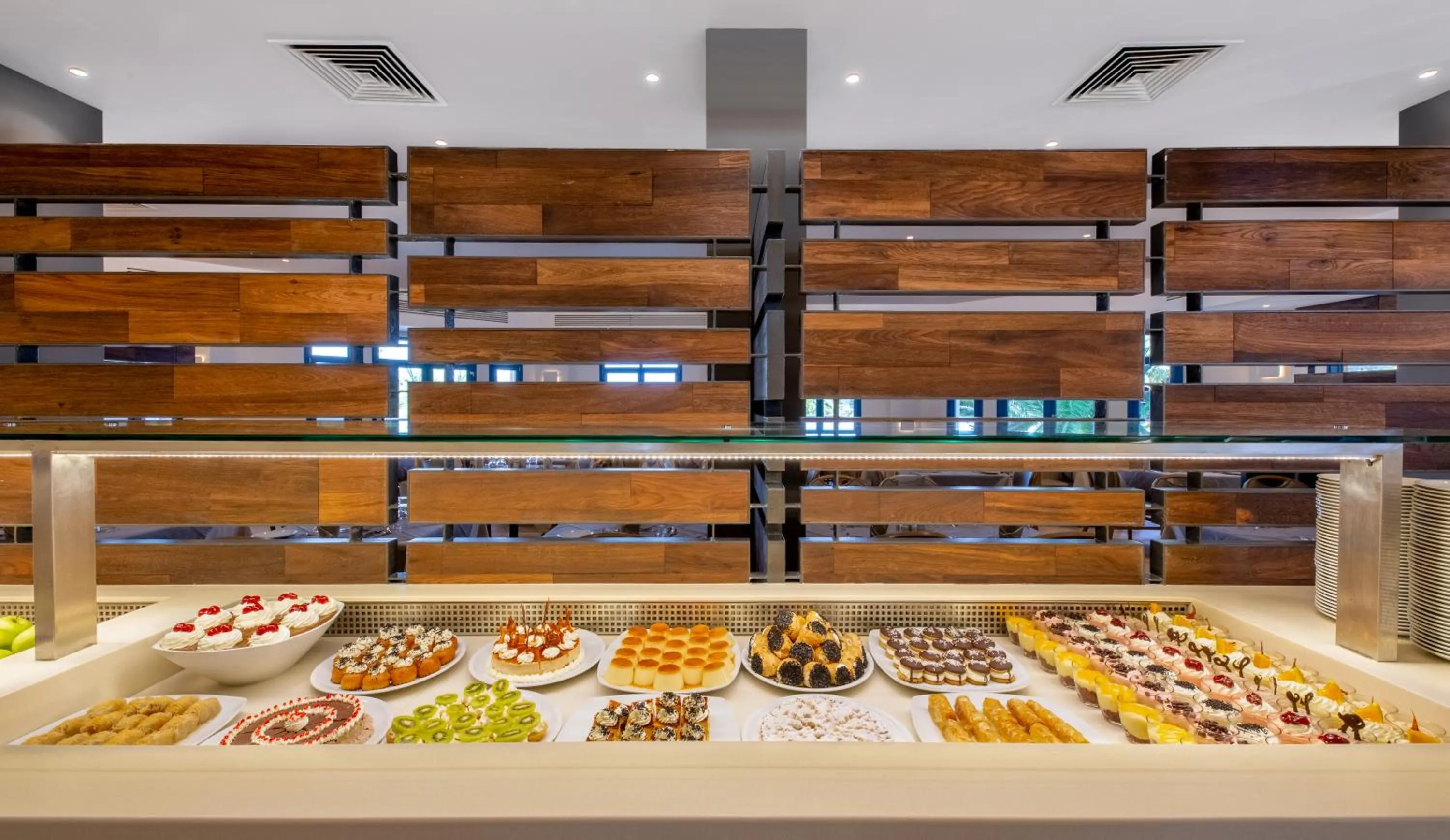 Restaurant/places to eat in Lagas Aegean Village