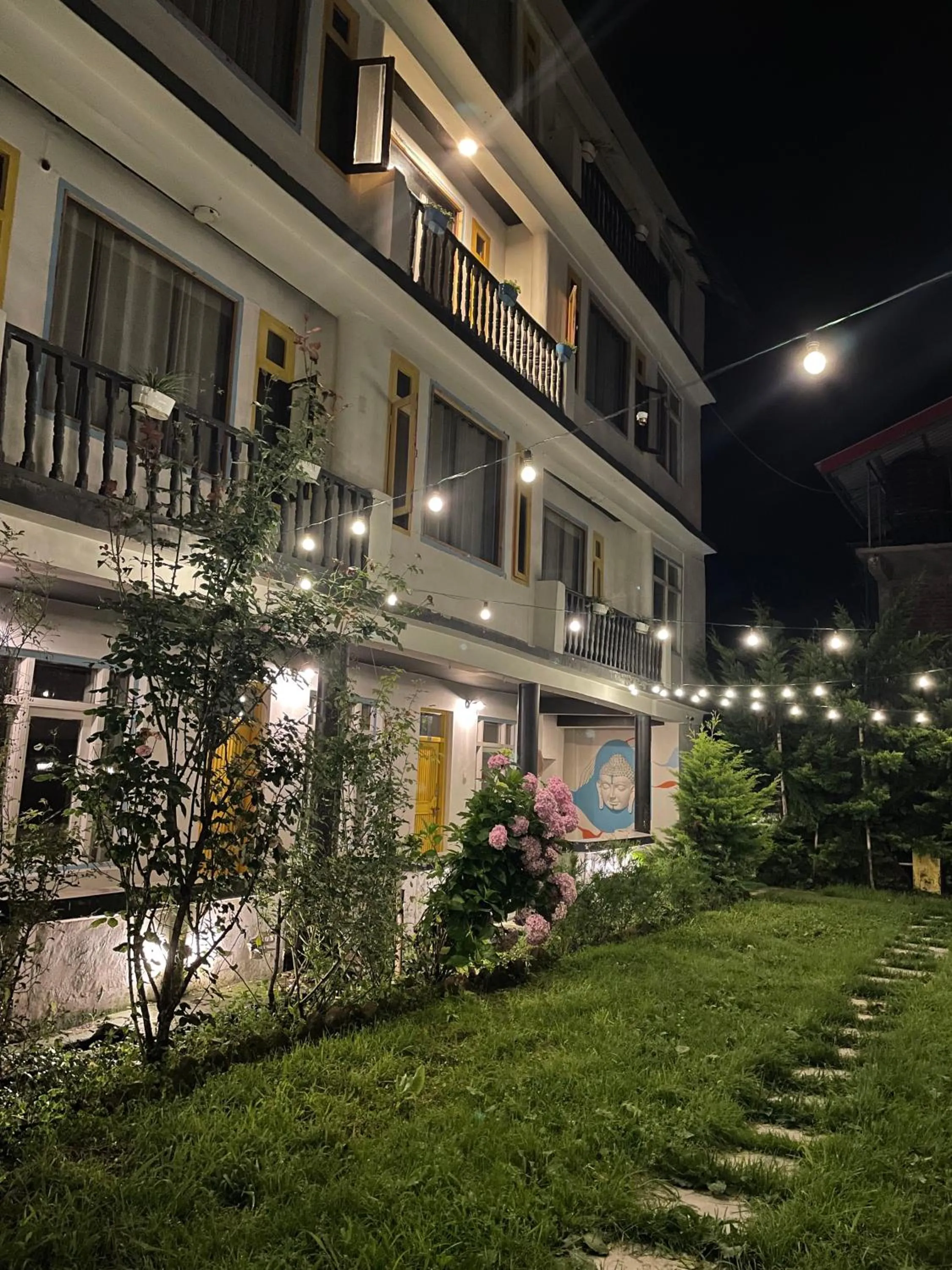 The Village Manali- Café, Bar & Bistro