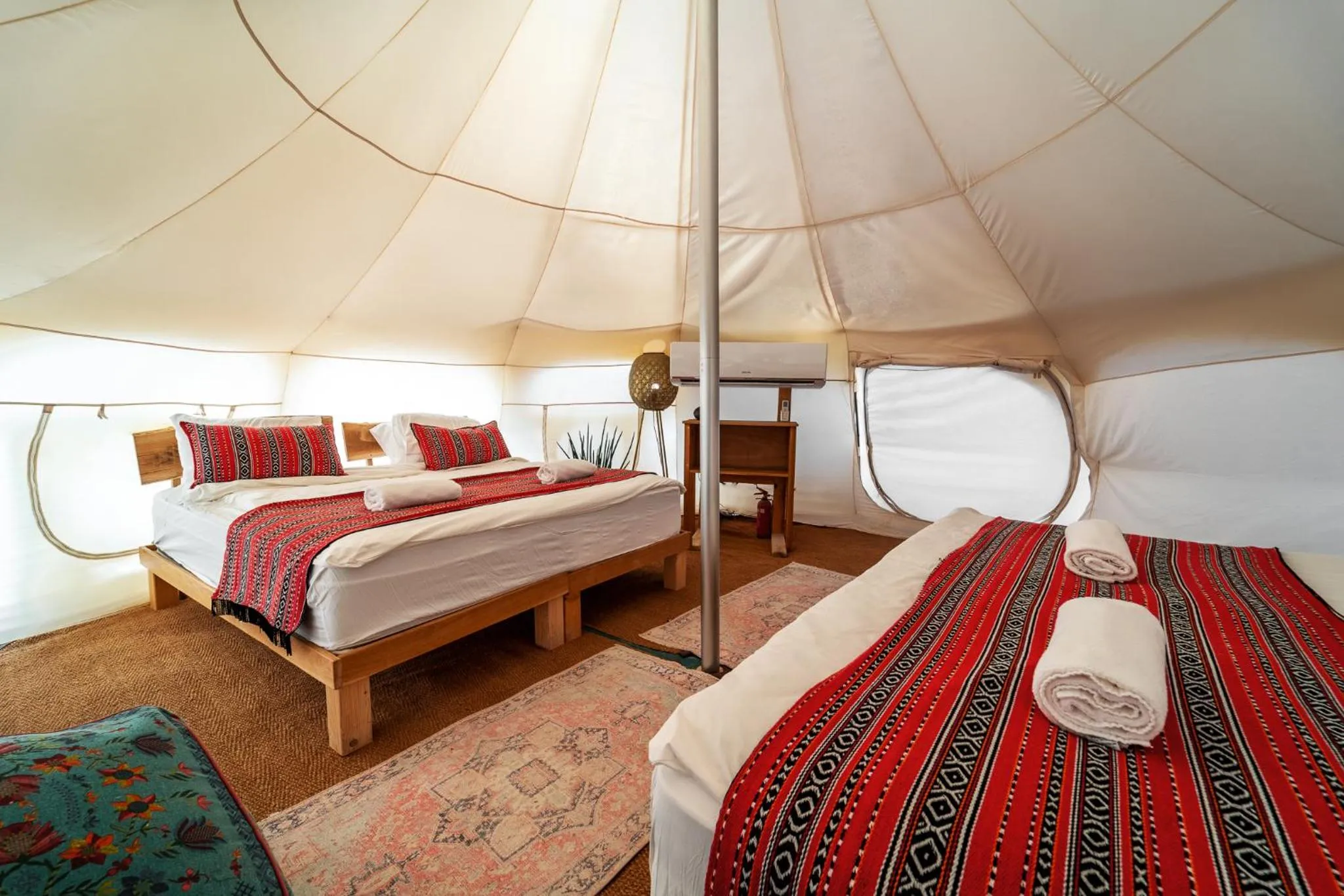 Bedroom, Bed in Selina Ramon