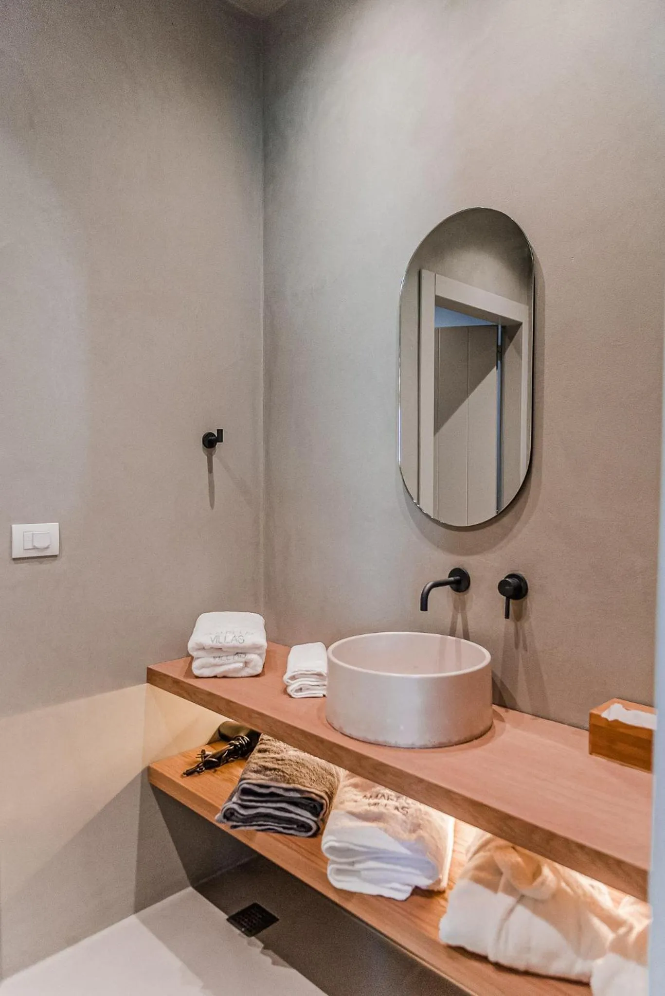 Bathroom in Amarelo Suites