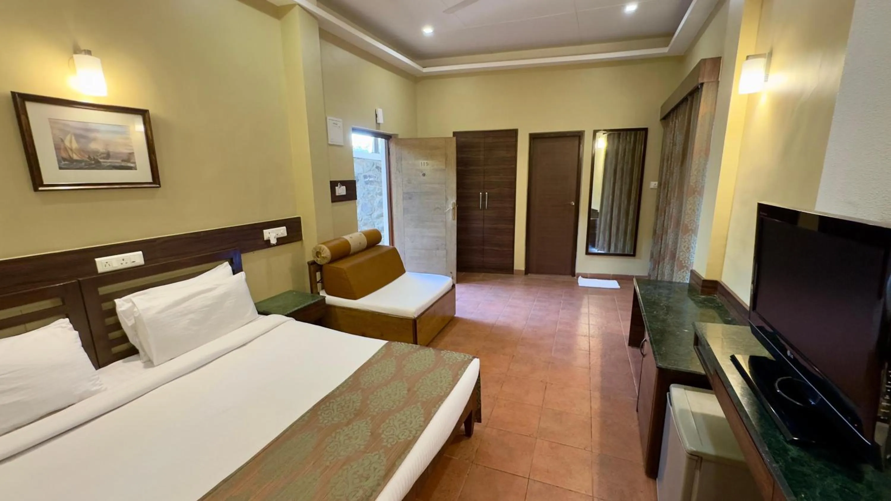 Bed in Upper Deck Resort - Highest Peak, Lonavala