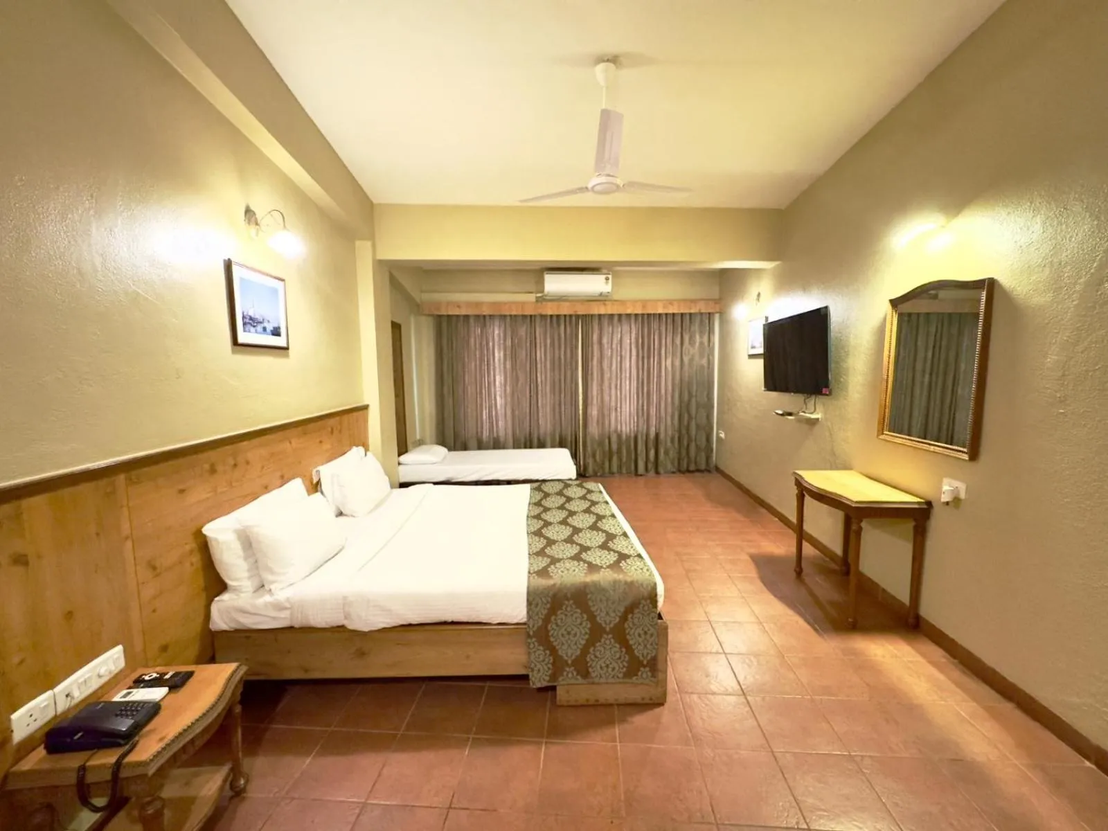Bedroom, Bed in Upper Deck Resort - Highest Peak, Lonavala