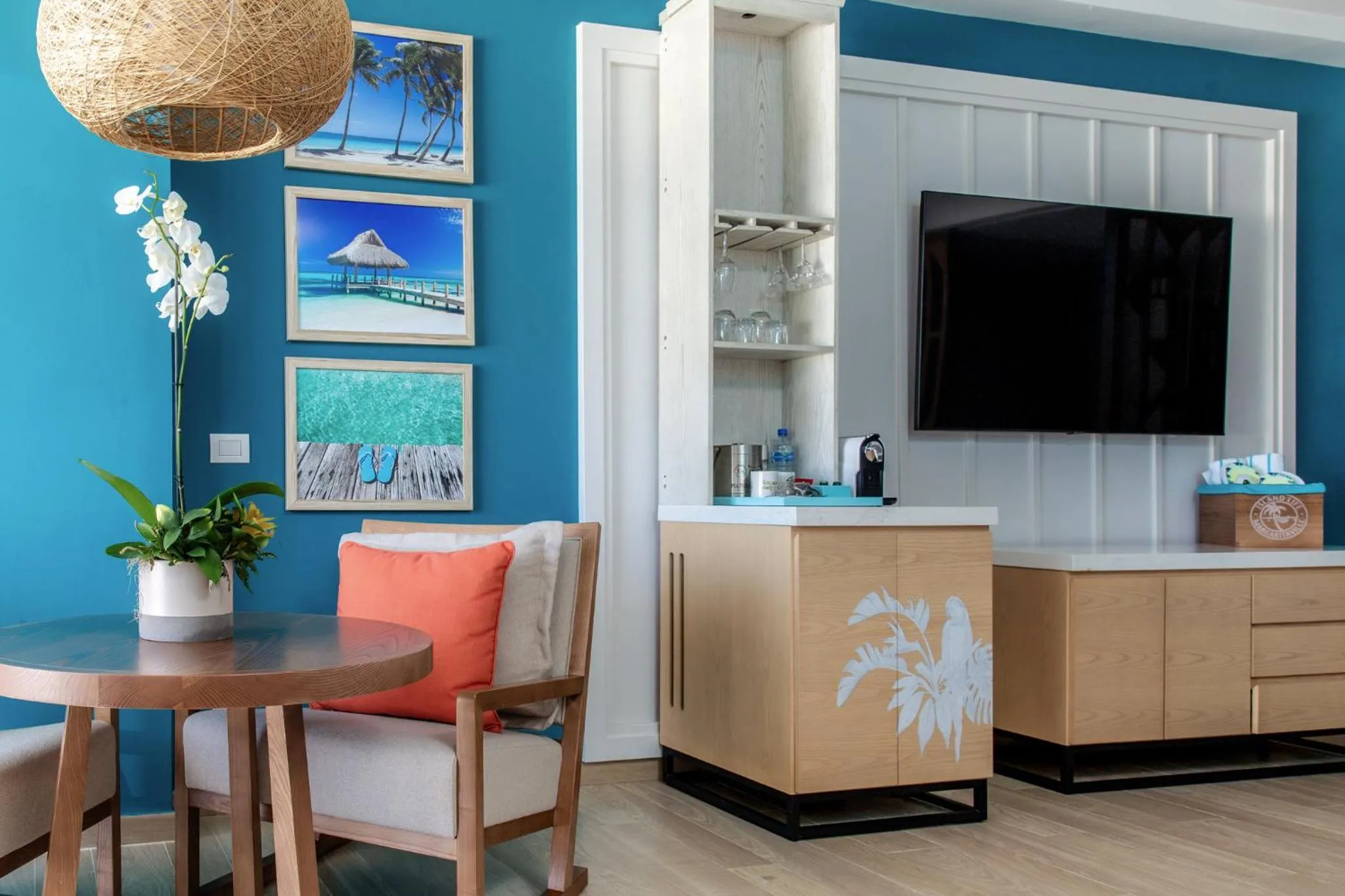 Living room in Margaritaville Beach Resort Cap Cana Hammock - An Adults Only All-Inclusive Experience