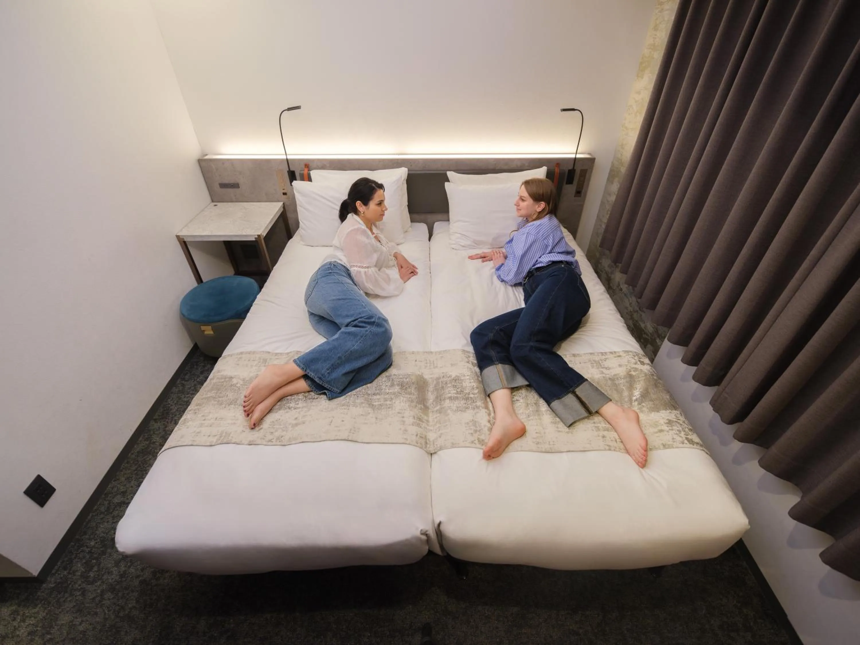 Bed in the b ginza