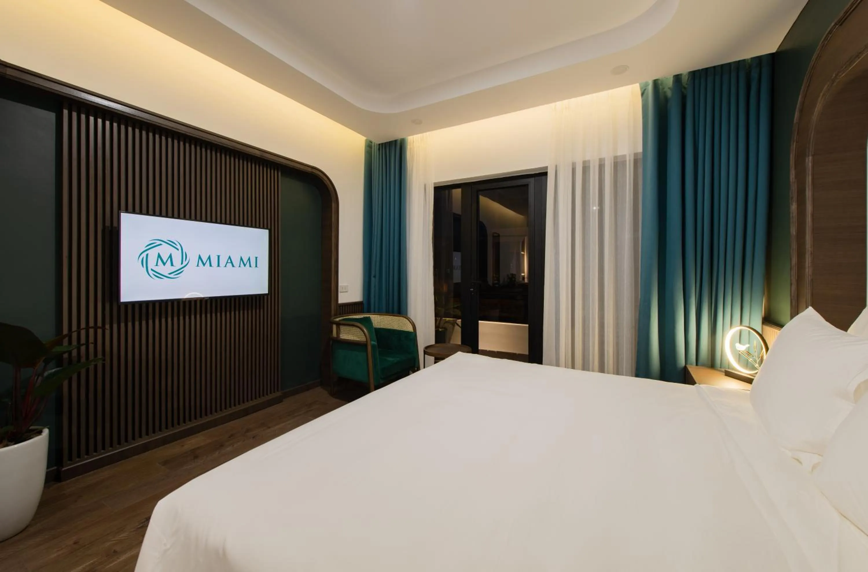 Bed in Khách sạn gần biển Miami Tuy Hoà Phú Yên