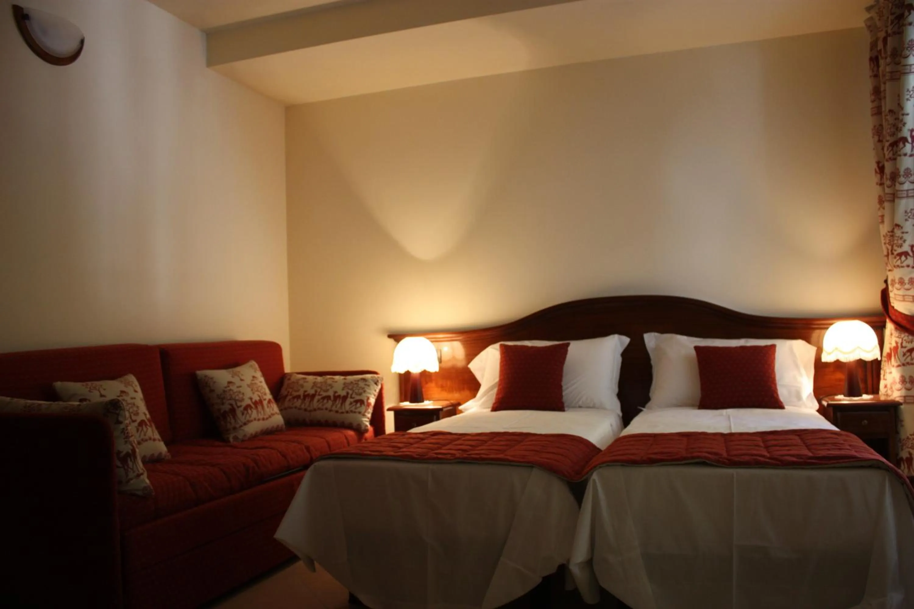 Bedroom, Bed in Olympic Mountains