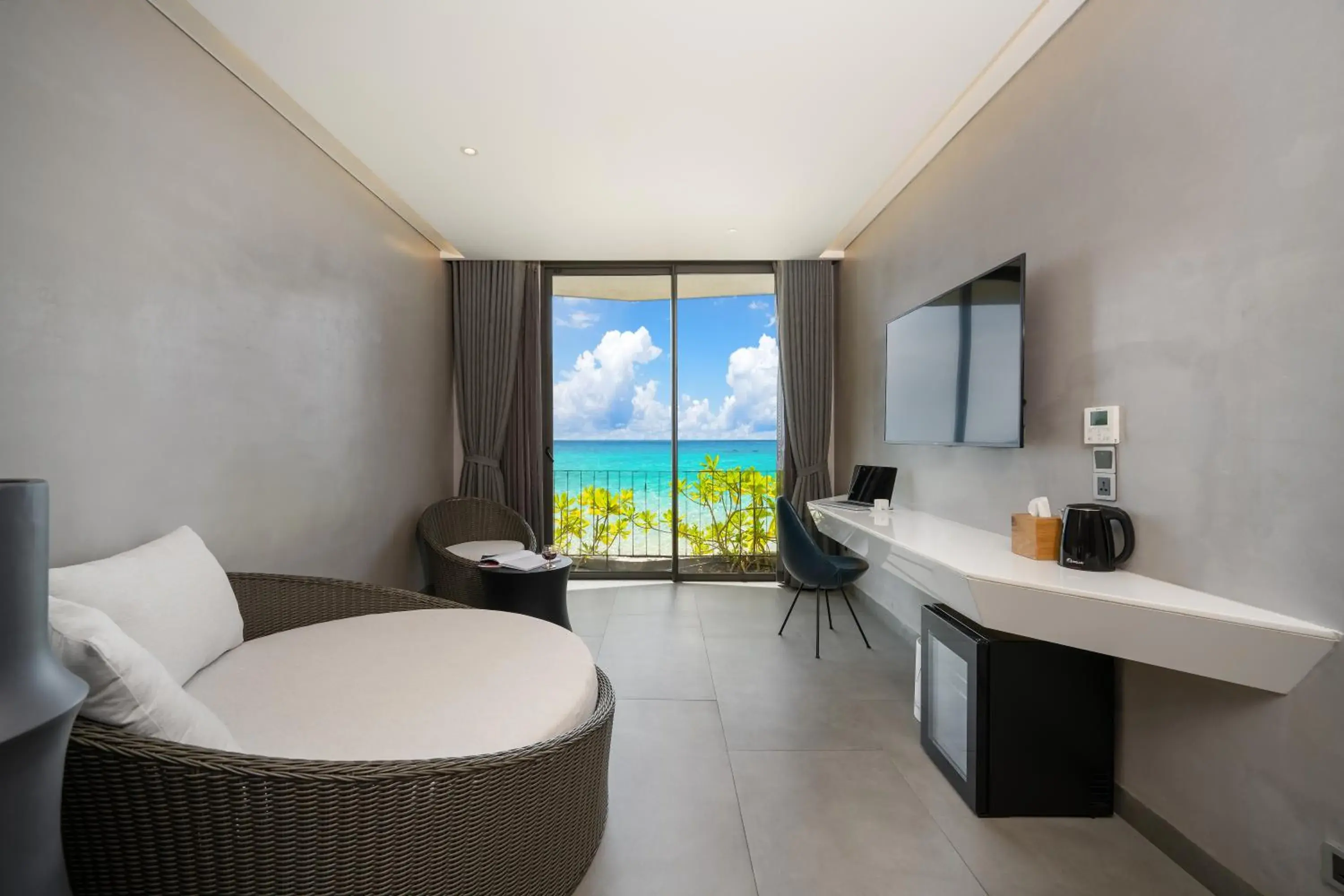 Executive Suite with Sea View in M SUITE Danang Beach Executive Suite with Sea View in M SUITE Danang Beach