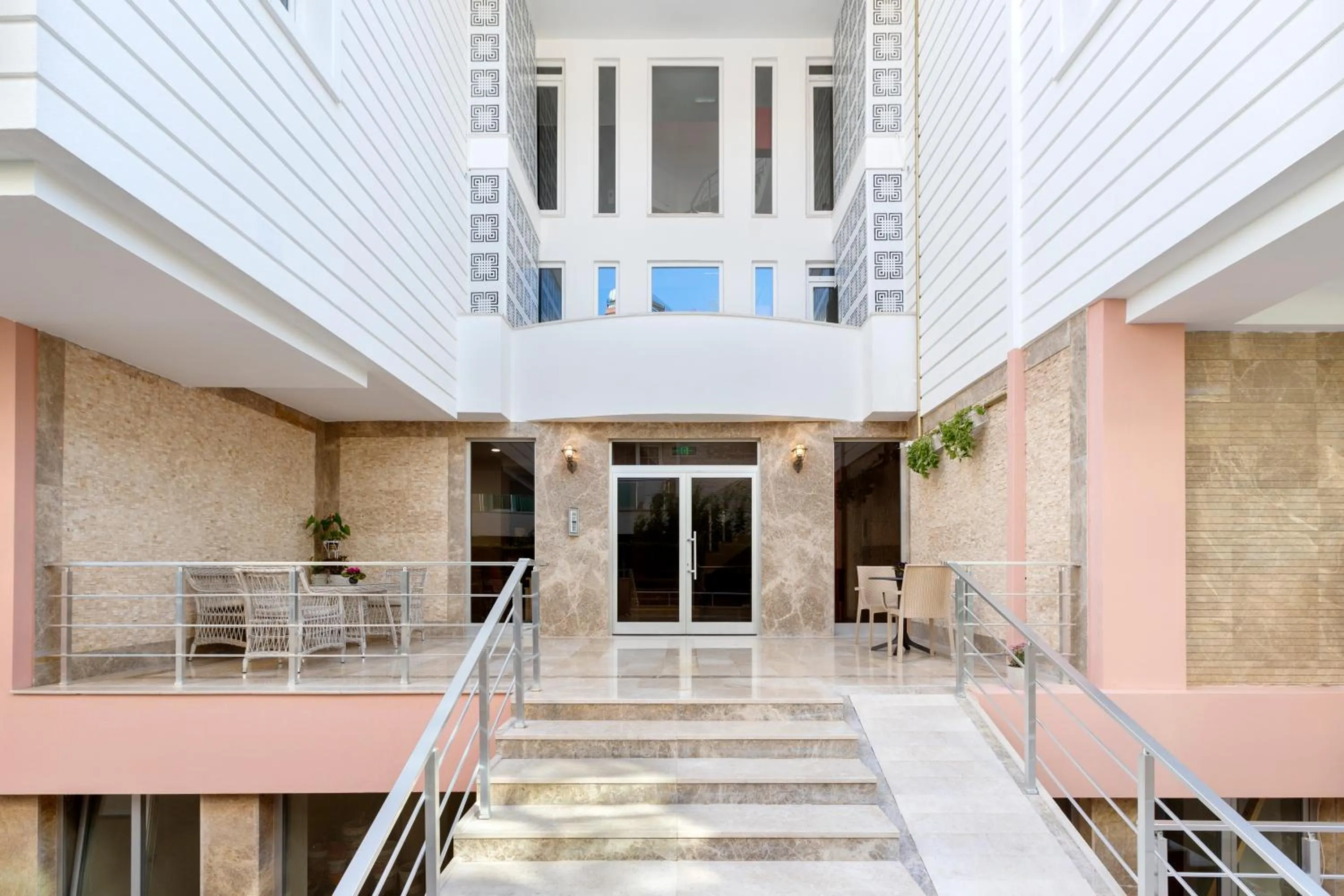 Property building in Onix Apart Hotel