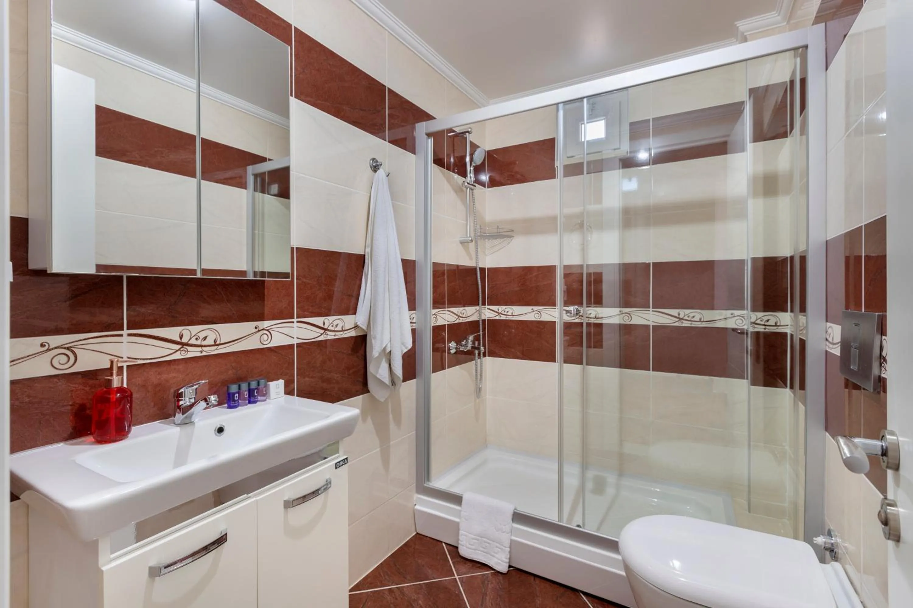 Shower in Onix Apart Hotel