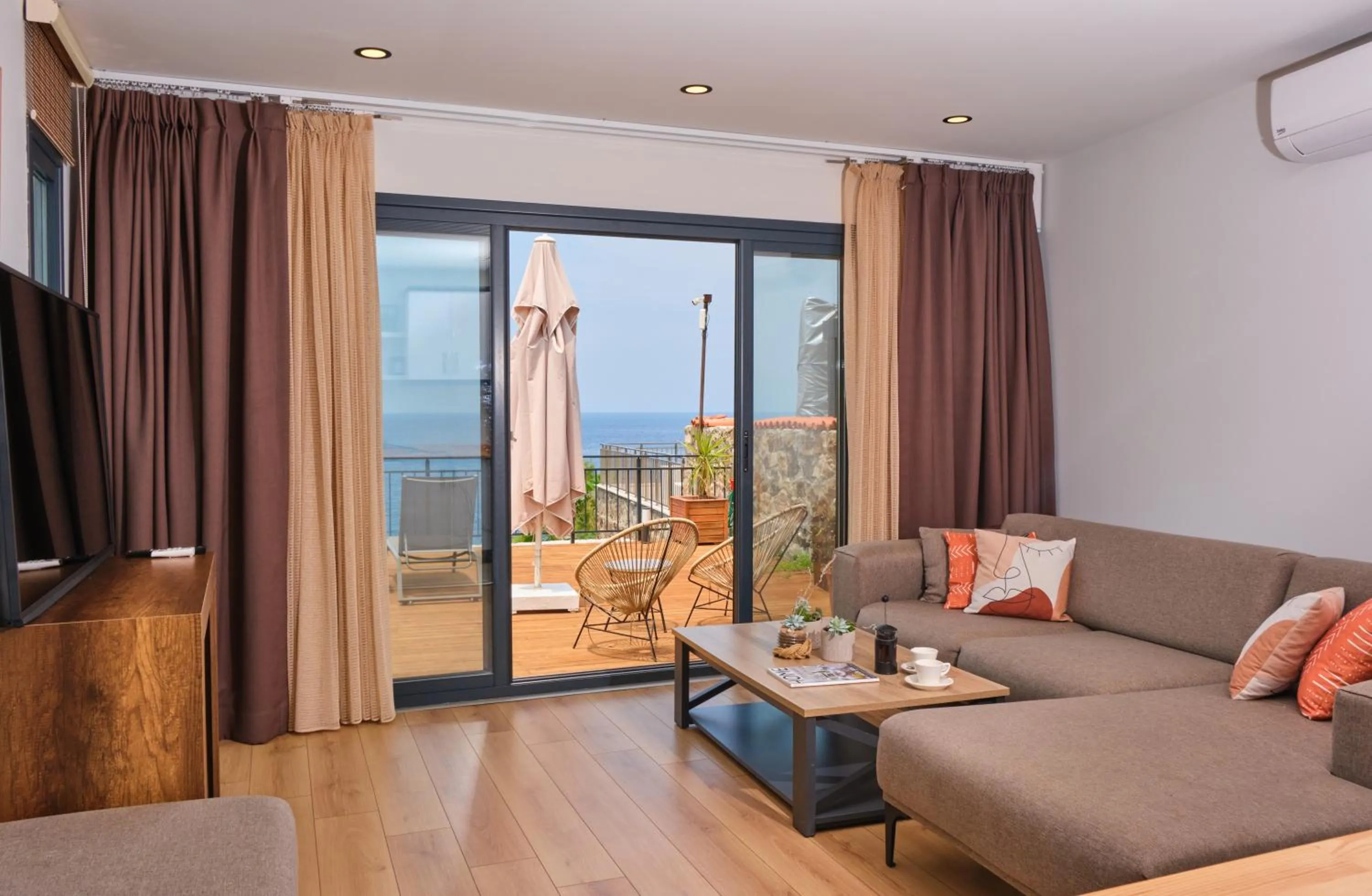 Patio, Seating Area in niXie Hotel & Beach - Adult Only