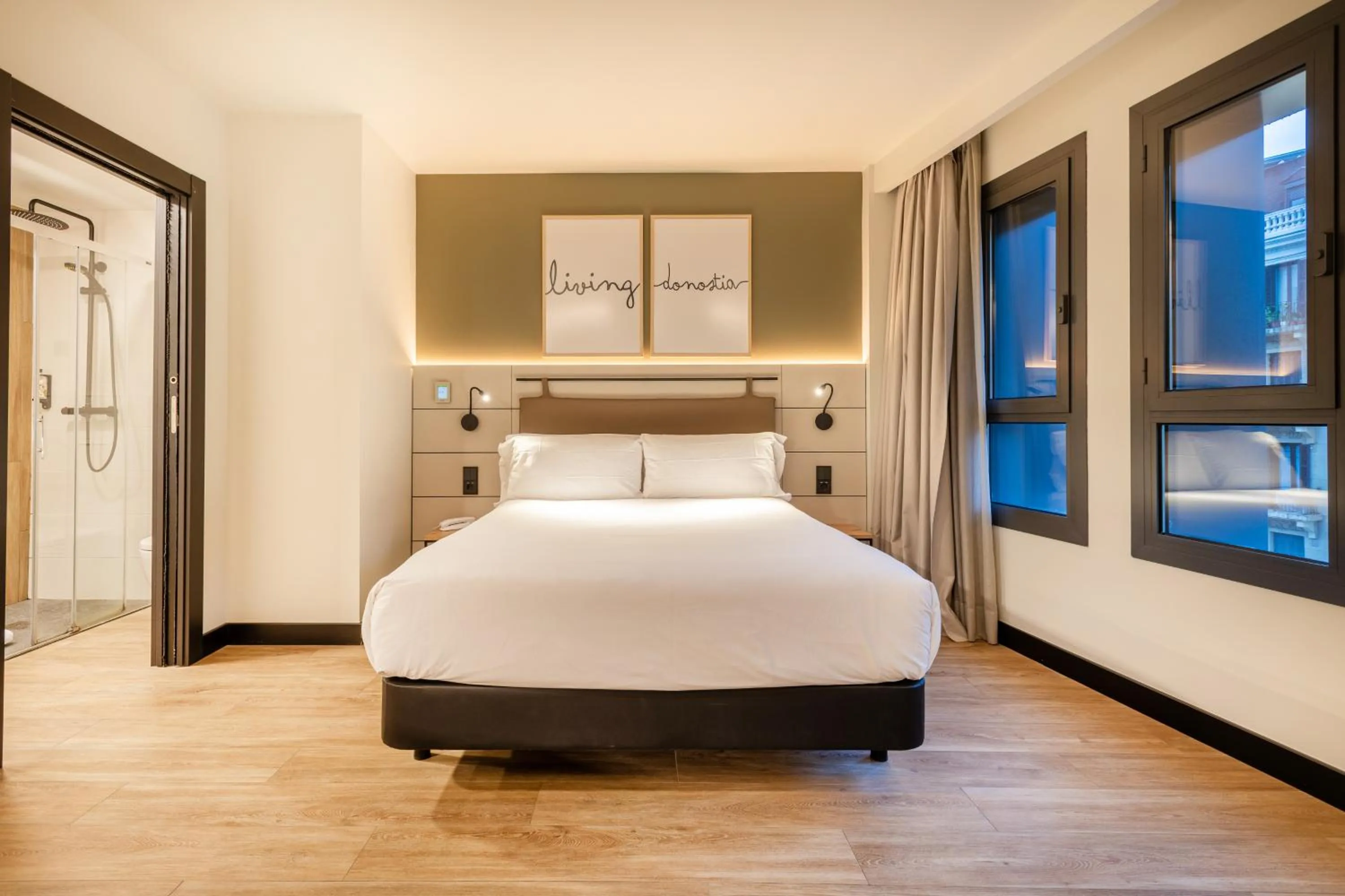 Bed in Leonardo Boutique Hotel San Sebastián