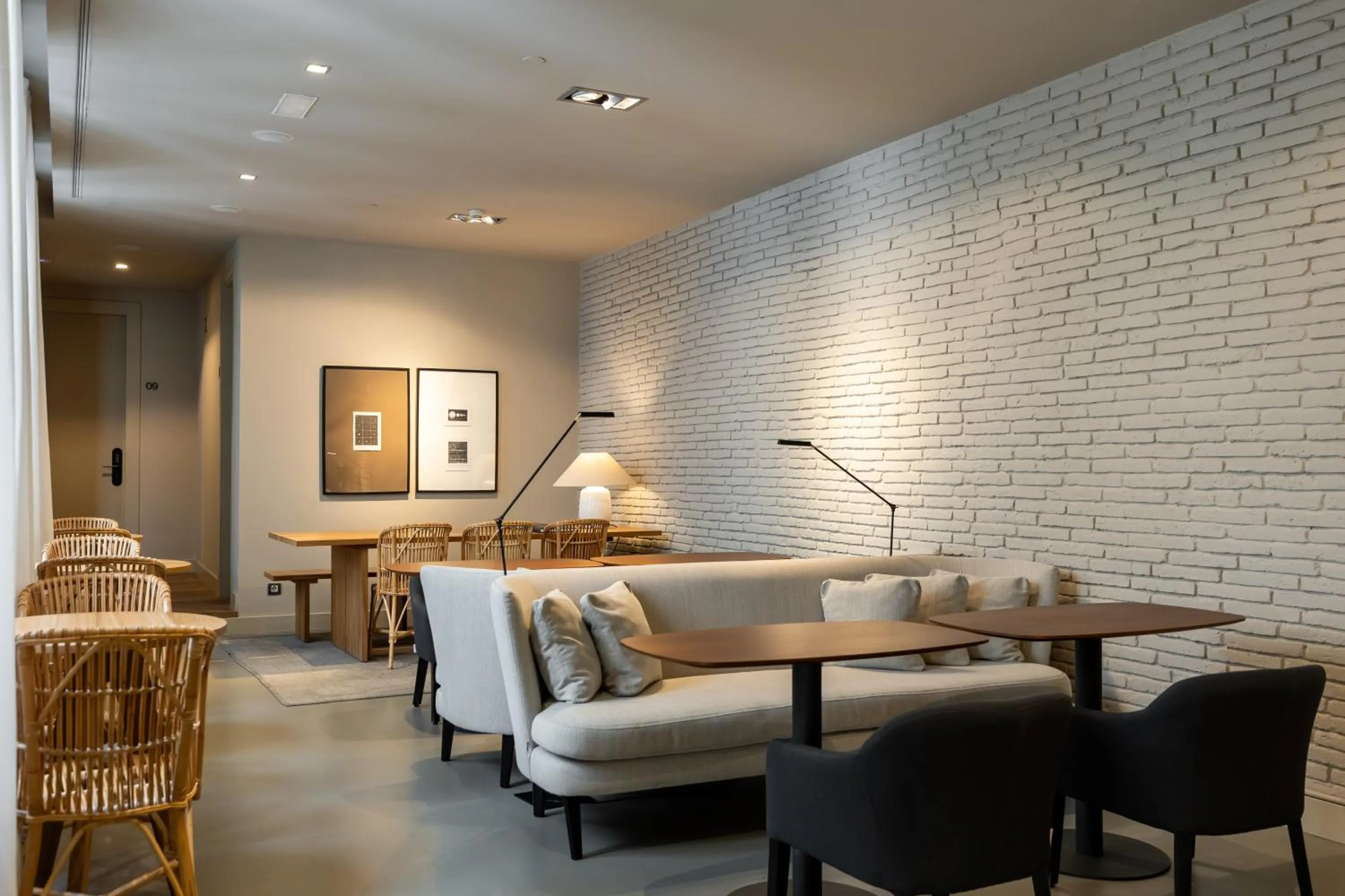 Seating area in Colectia Stays Pau Claris