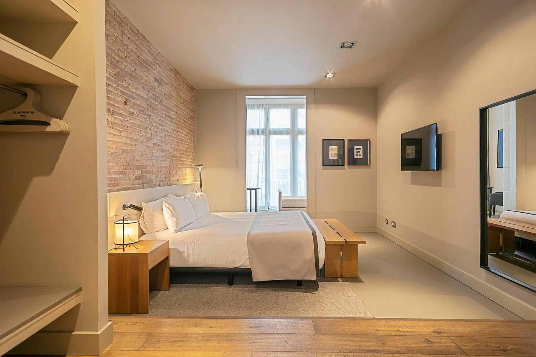 TV and multimedia, Bed in Colectia Stays Pau Claris