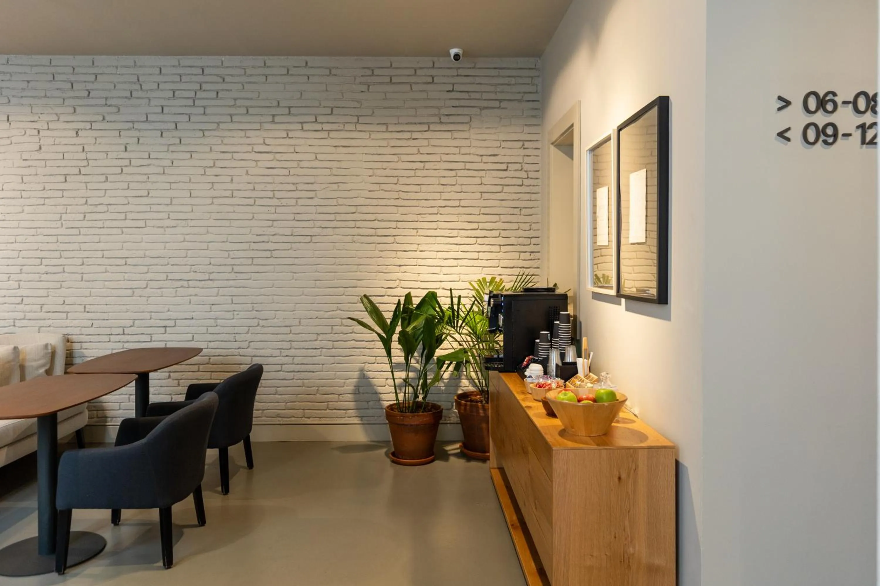 Seating area in Colectia Stays Pau Claris