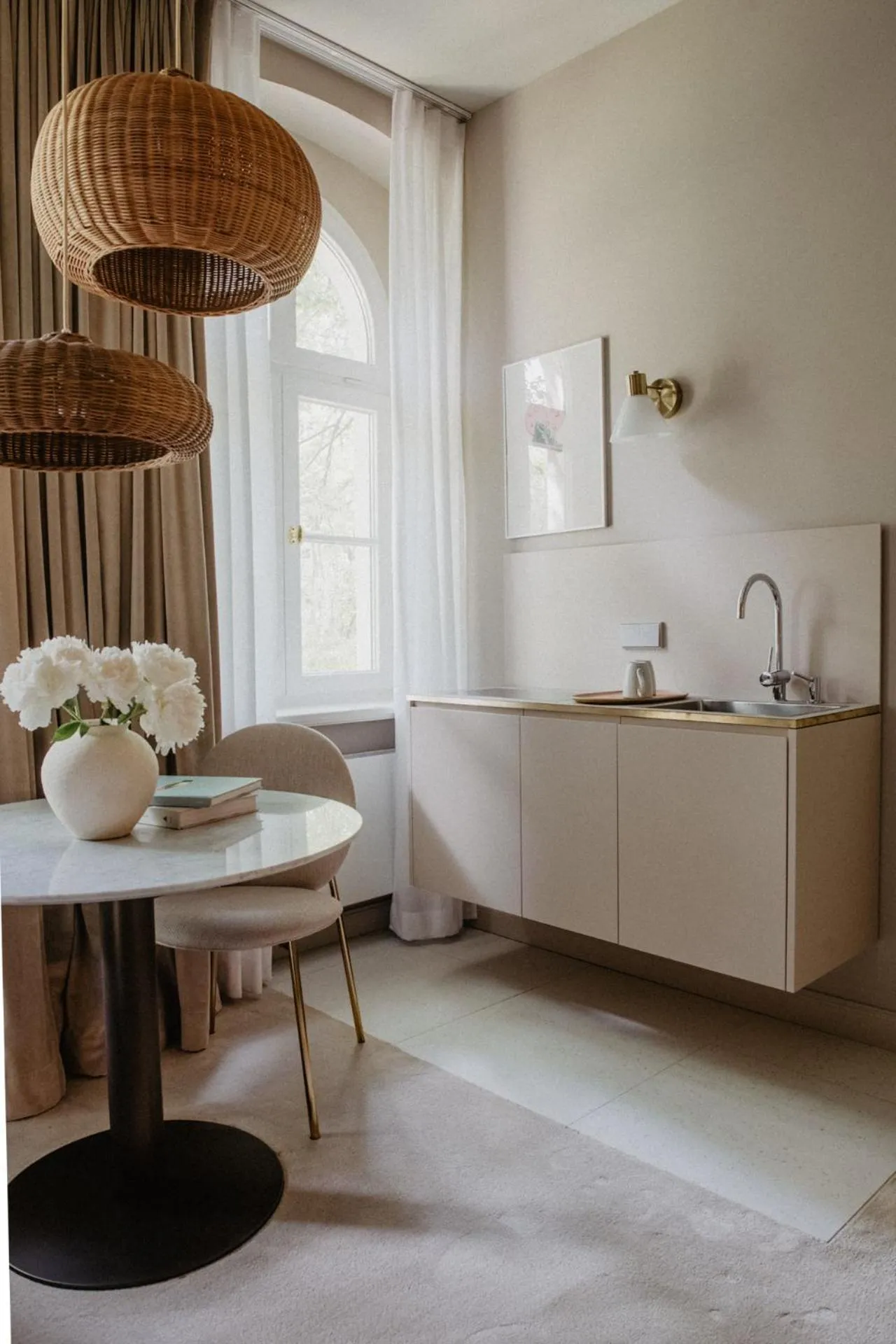 Kitchen or kitchenette in Hotel Schloss Teutschenthal