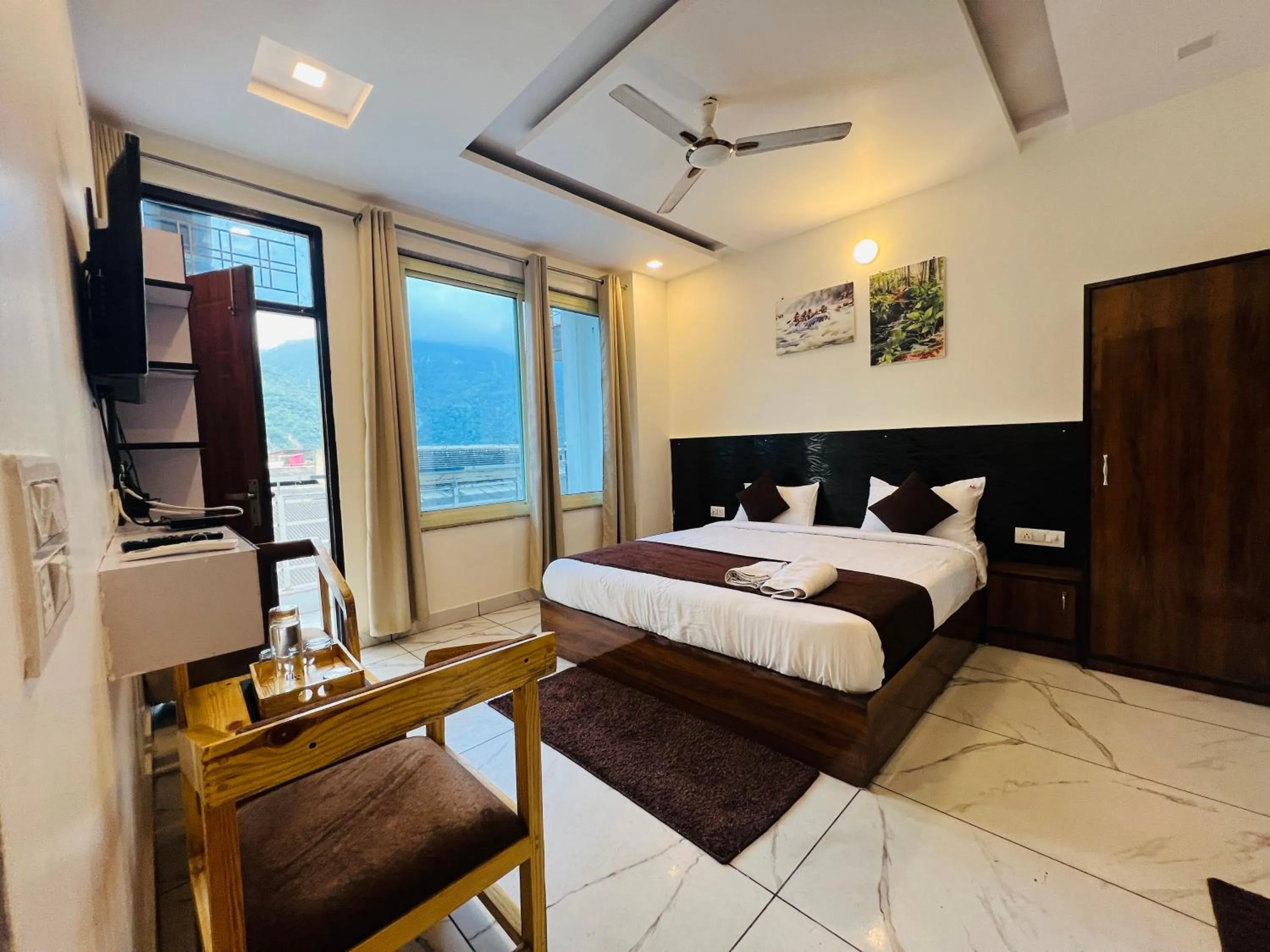 Bed in The Royal Galaxy