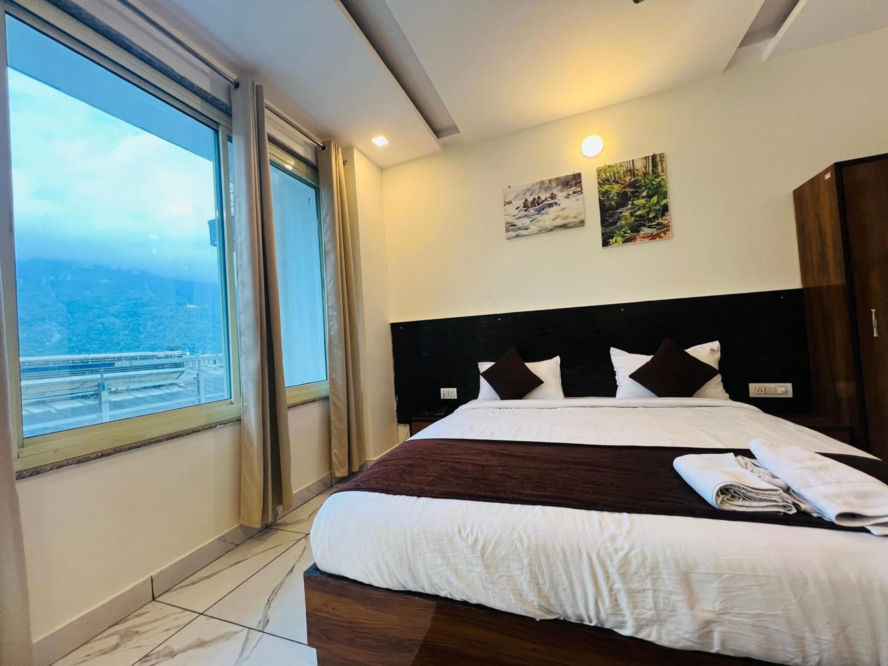 Bed in The Royal Galaxy