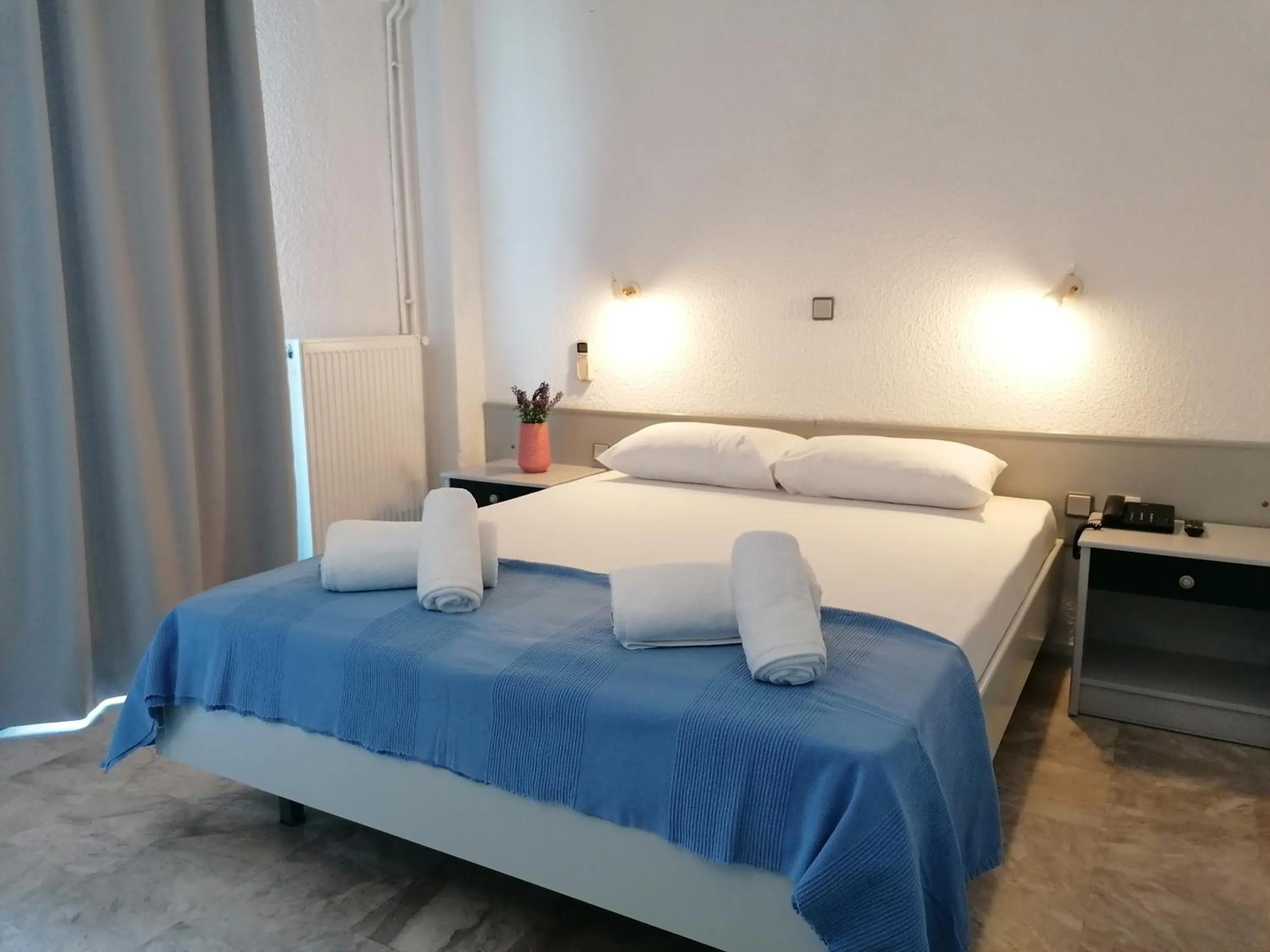 Bed in PIERIA MARE