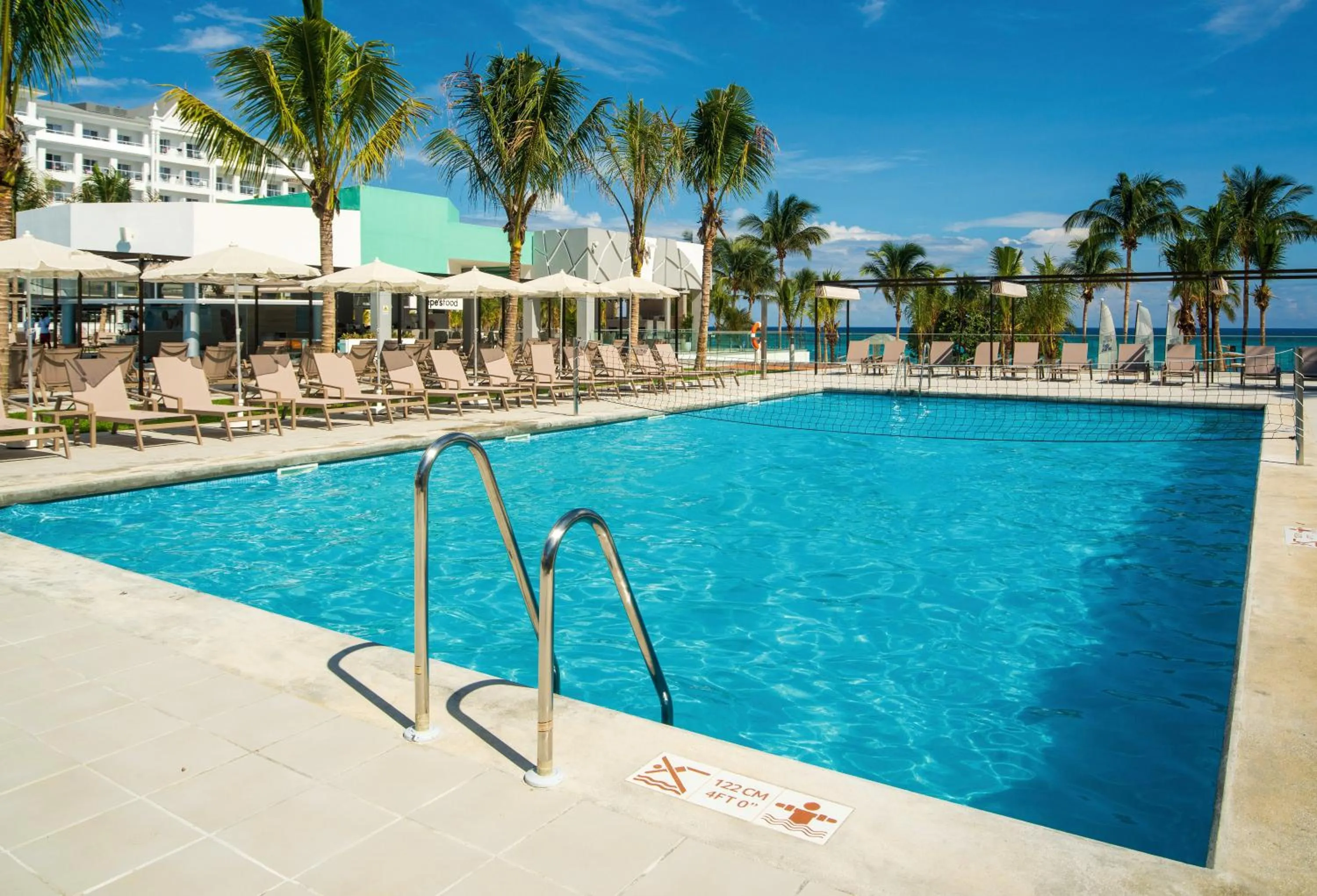 Swimming pool in Riu Ocho Rios - All Inclusive