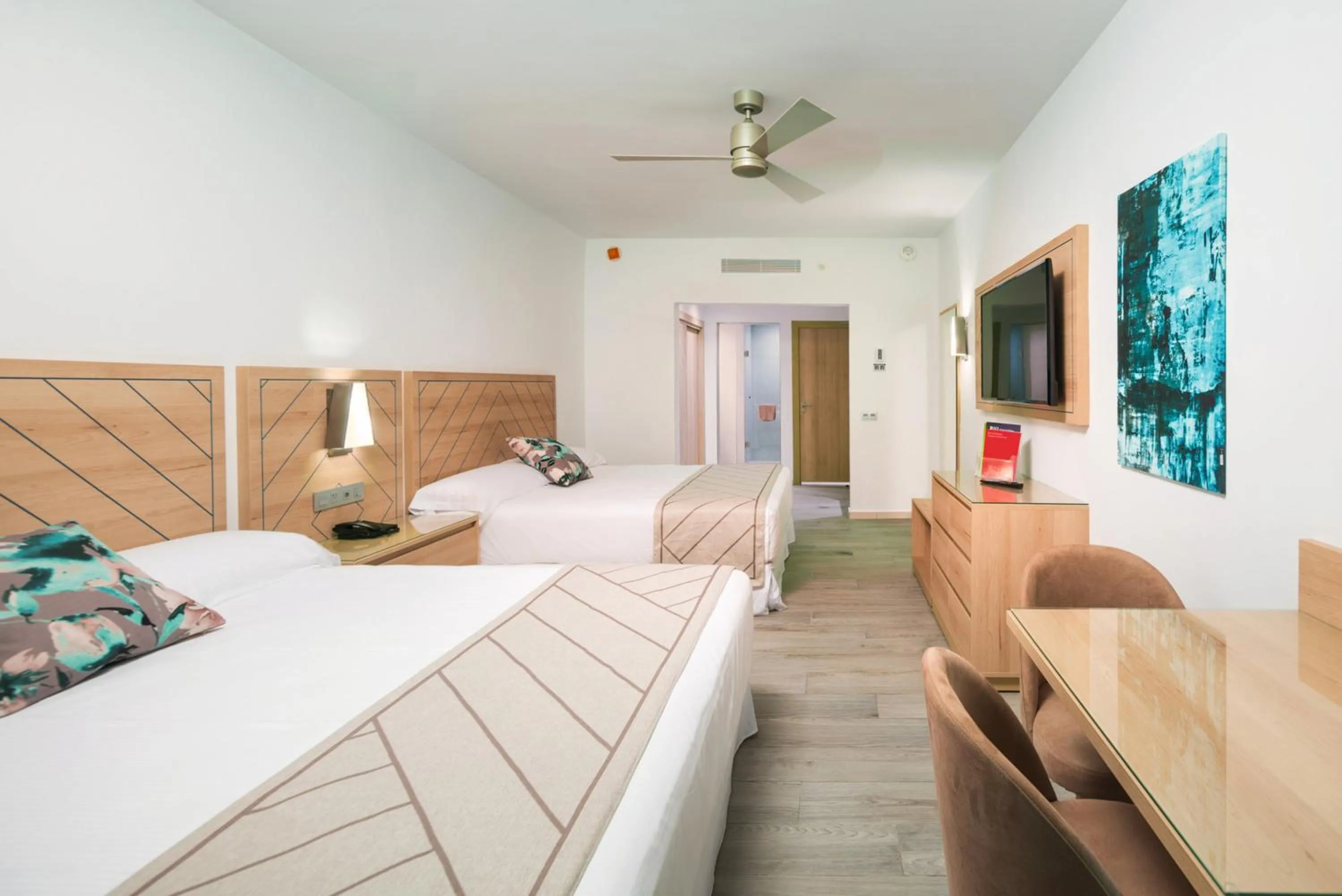 Bed in Riu Ocho Rios - All Inclusive