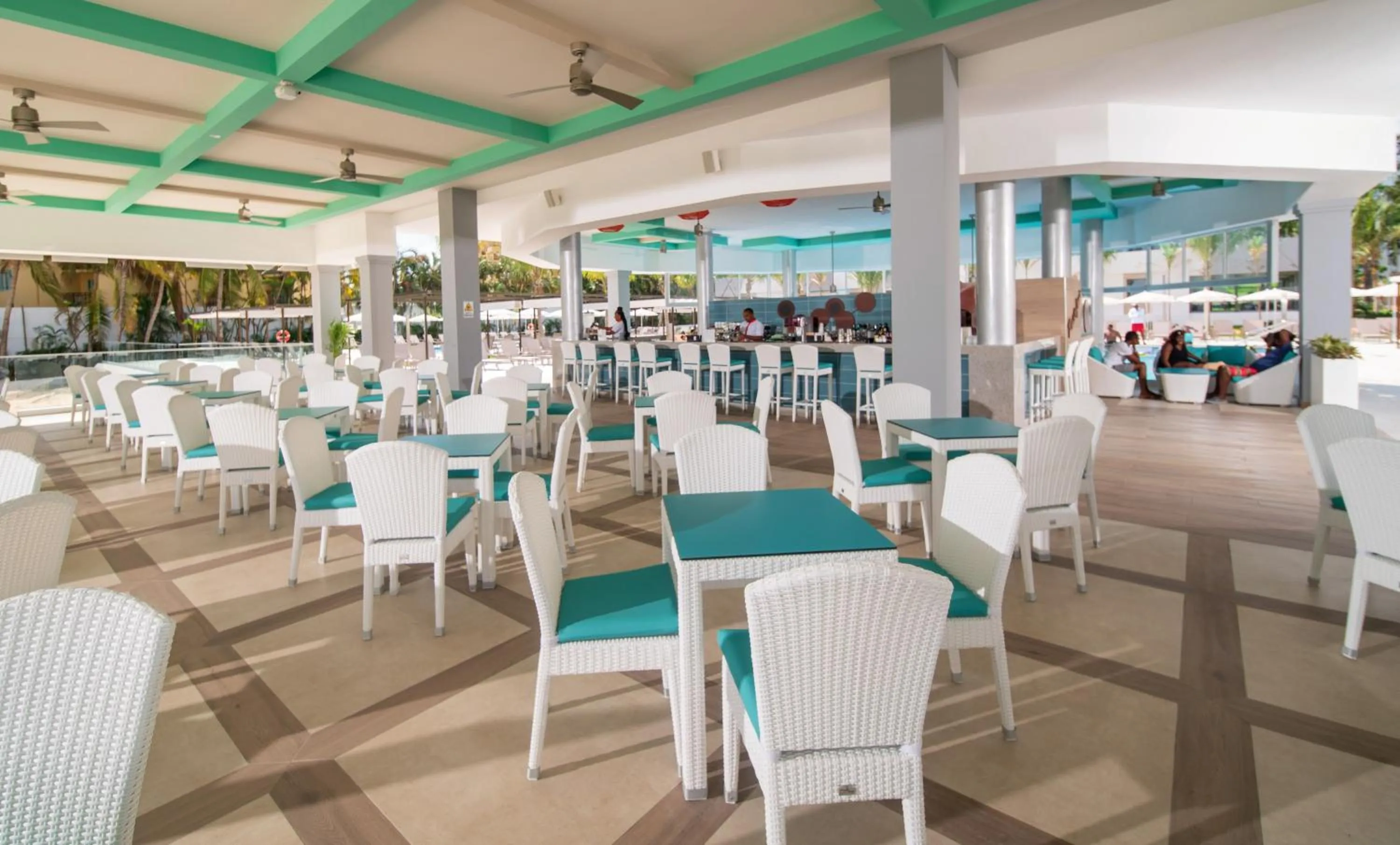 Lounge or bar in Riu Ocho Rios - All Inclusive