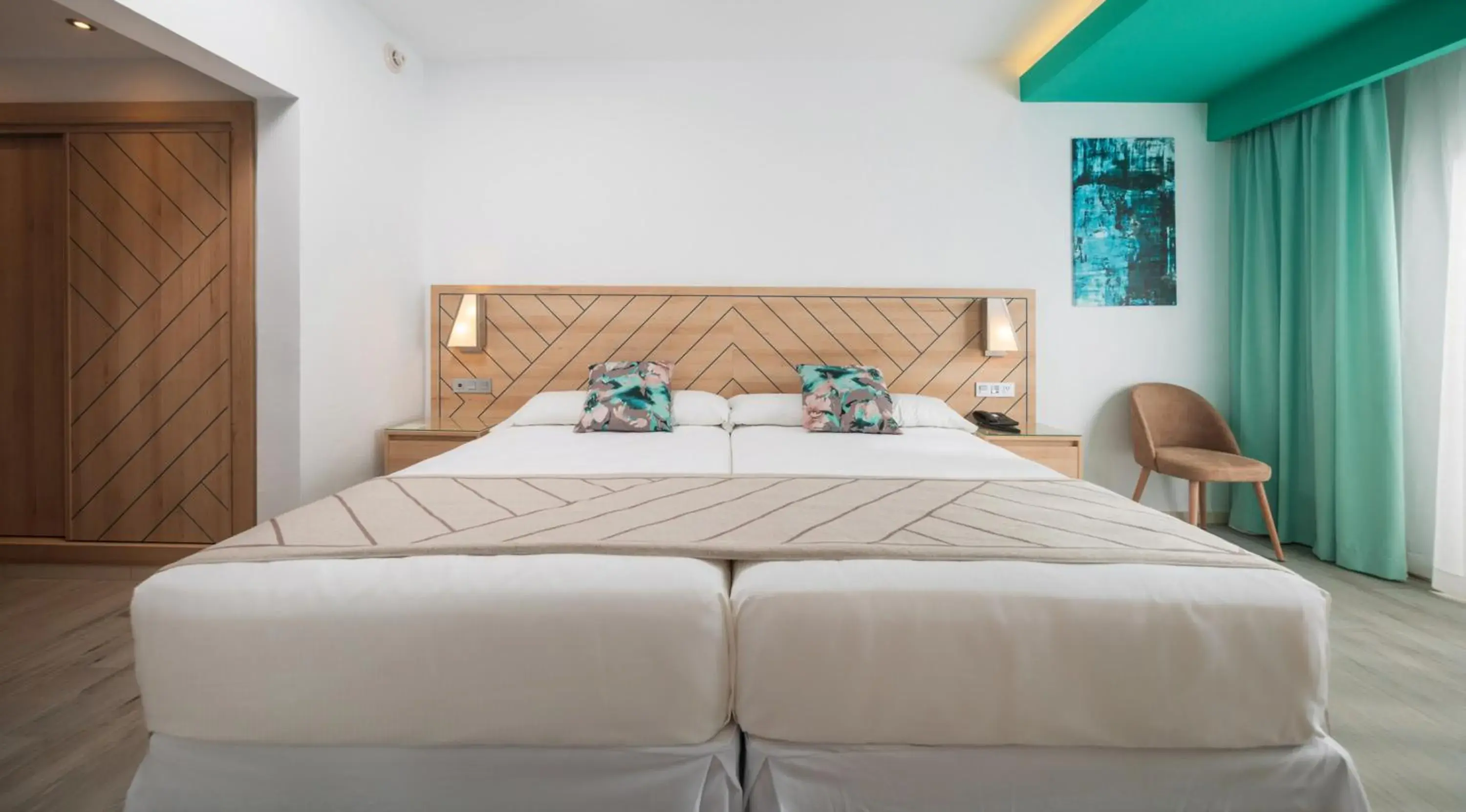 Double Room Ocean View - single occupancy in Riu Ocho Rios - All Inclusive Double Room Ocean View - single occupancy in Riu Ocho Rios - All Inclusive