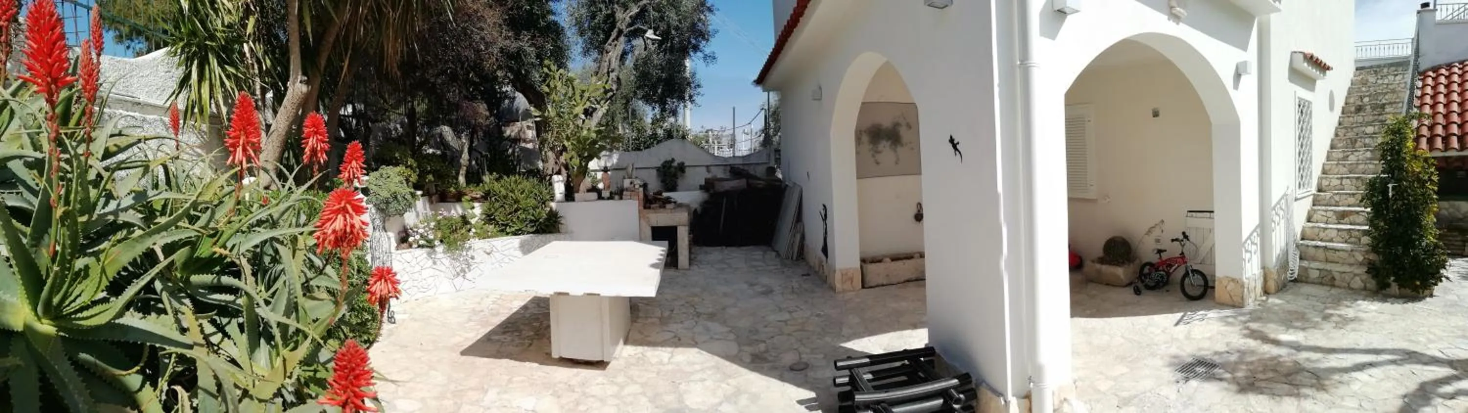 Garden view in B&B L'Altare Bianco