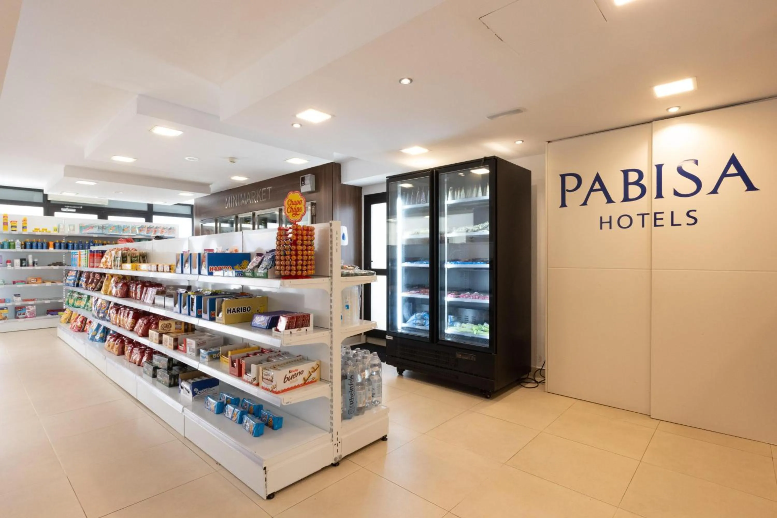 Shopping Area in Apartamentos Pabisa Orlando