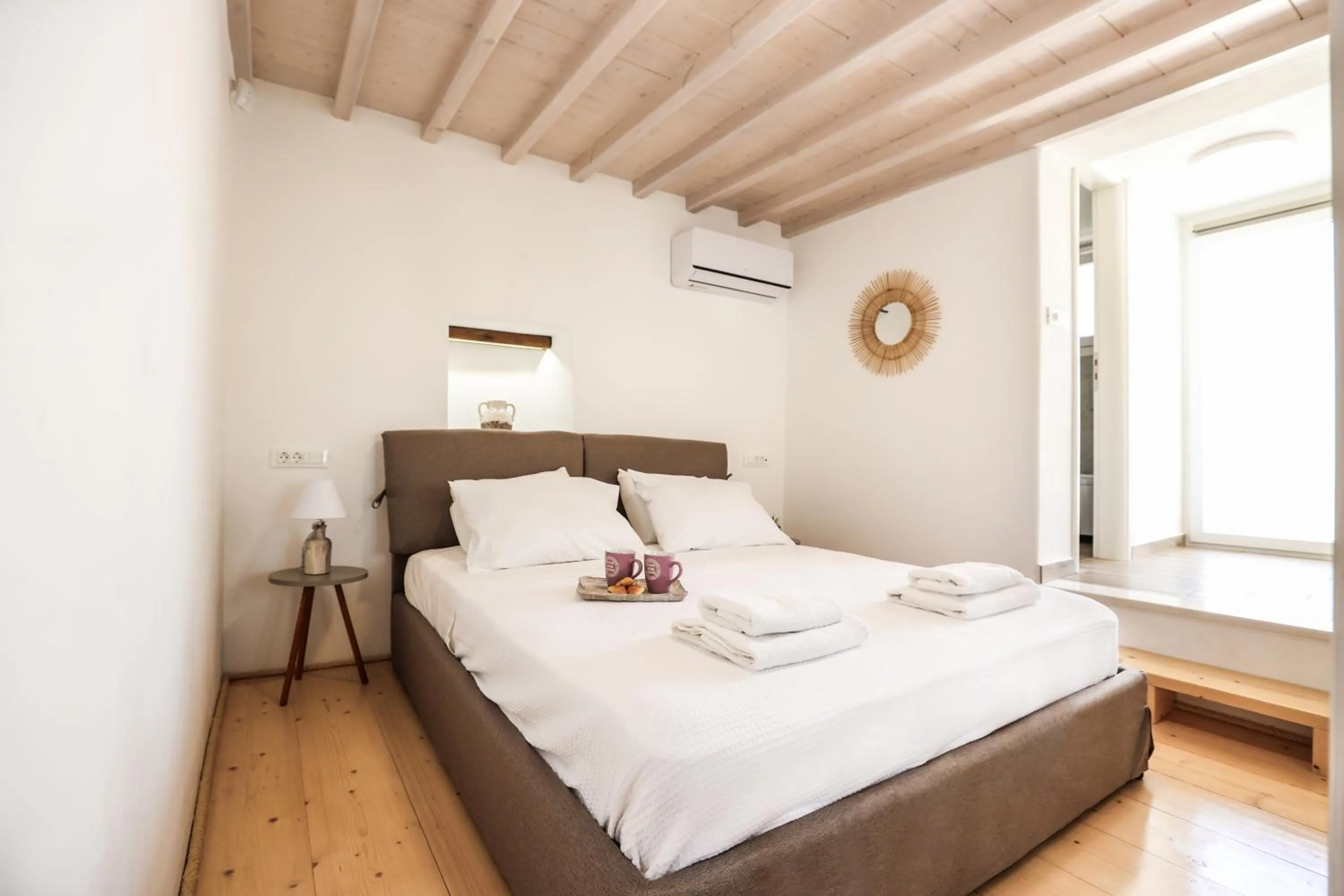 Bed in Whitelist Maisonette I and II in Mykonos Town