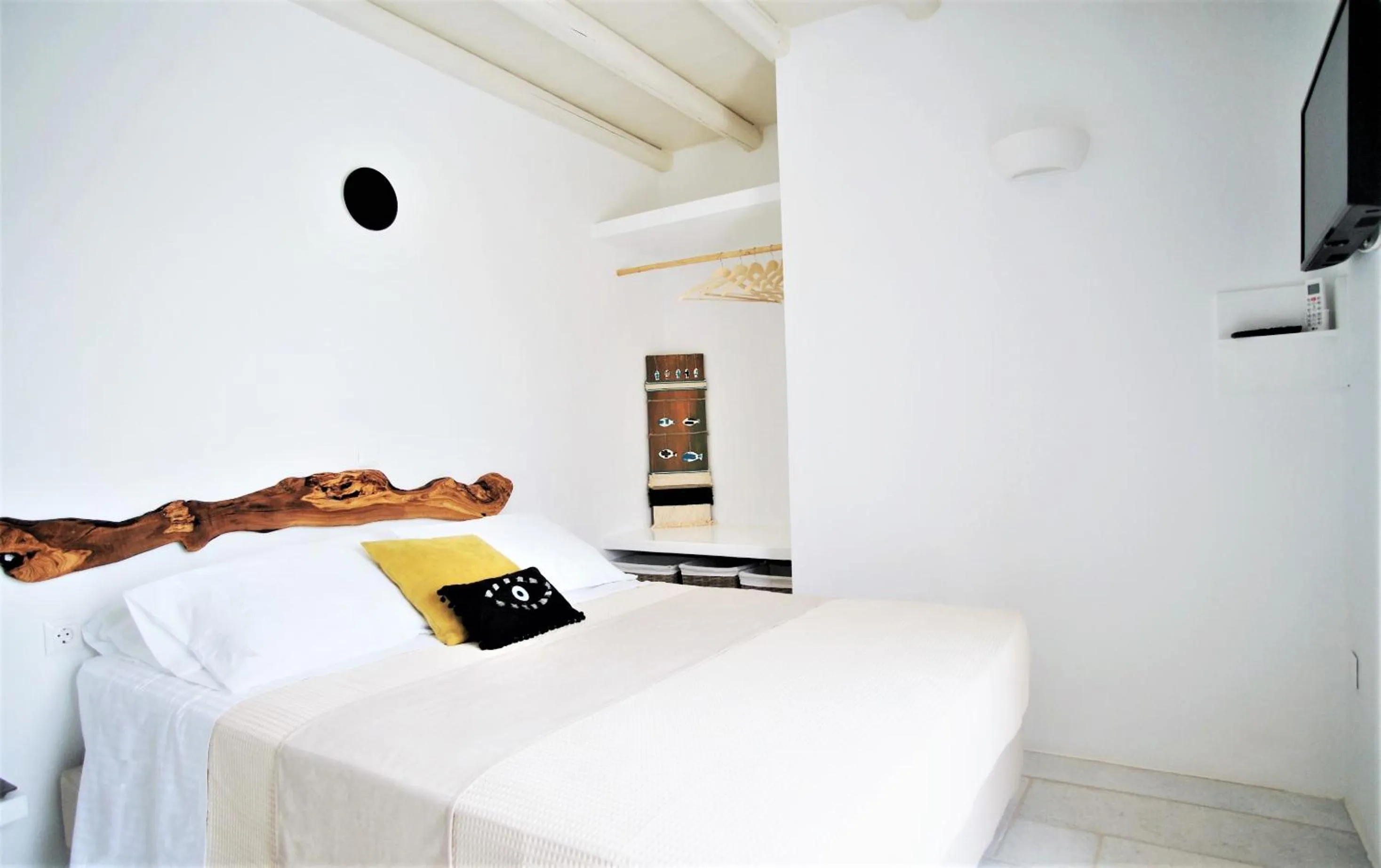 TV and multimedia, Bed in Krotiri View Paros