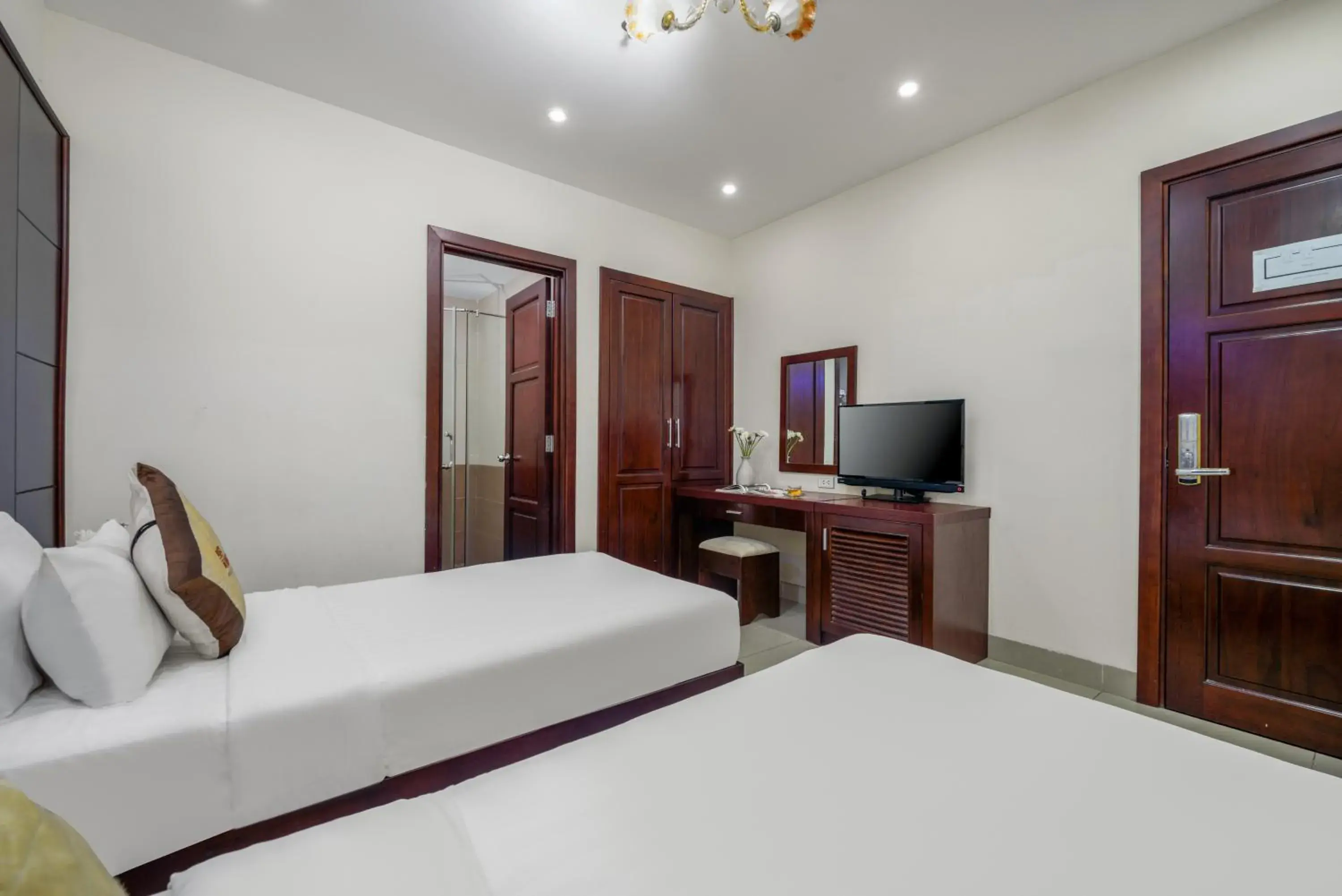 Superior Twin Room in Sunview Beach Hotel Danang Superior Twin Room in Sunview Beach Hotel Danang