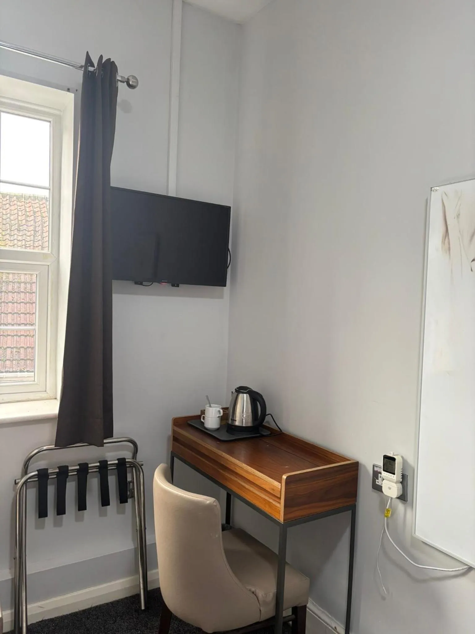 Bedroom in White Hart Hotel