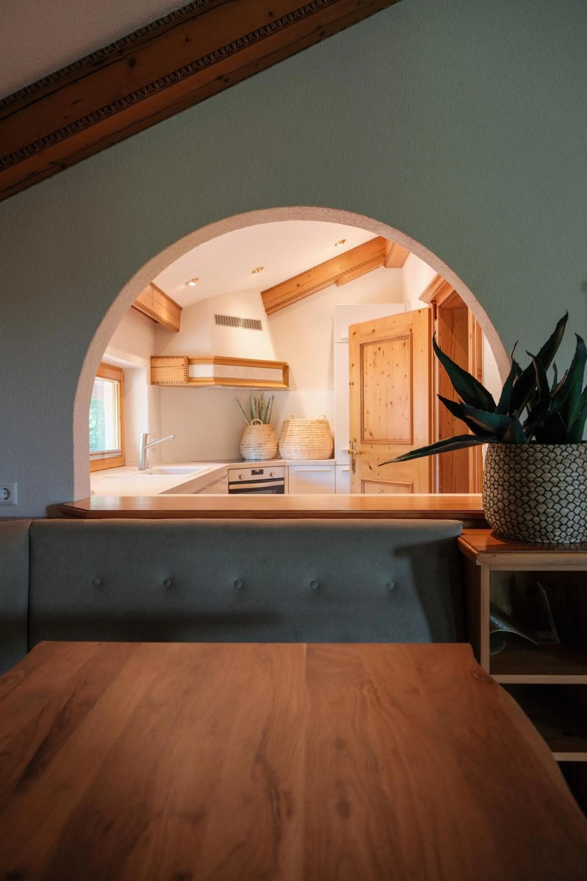 Kitchen or kitchenette in Hotel-Restaurant Kreuzberghof Tagungs- und Veranstaltungshotel