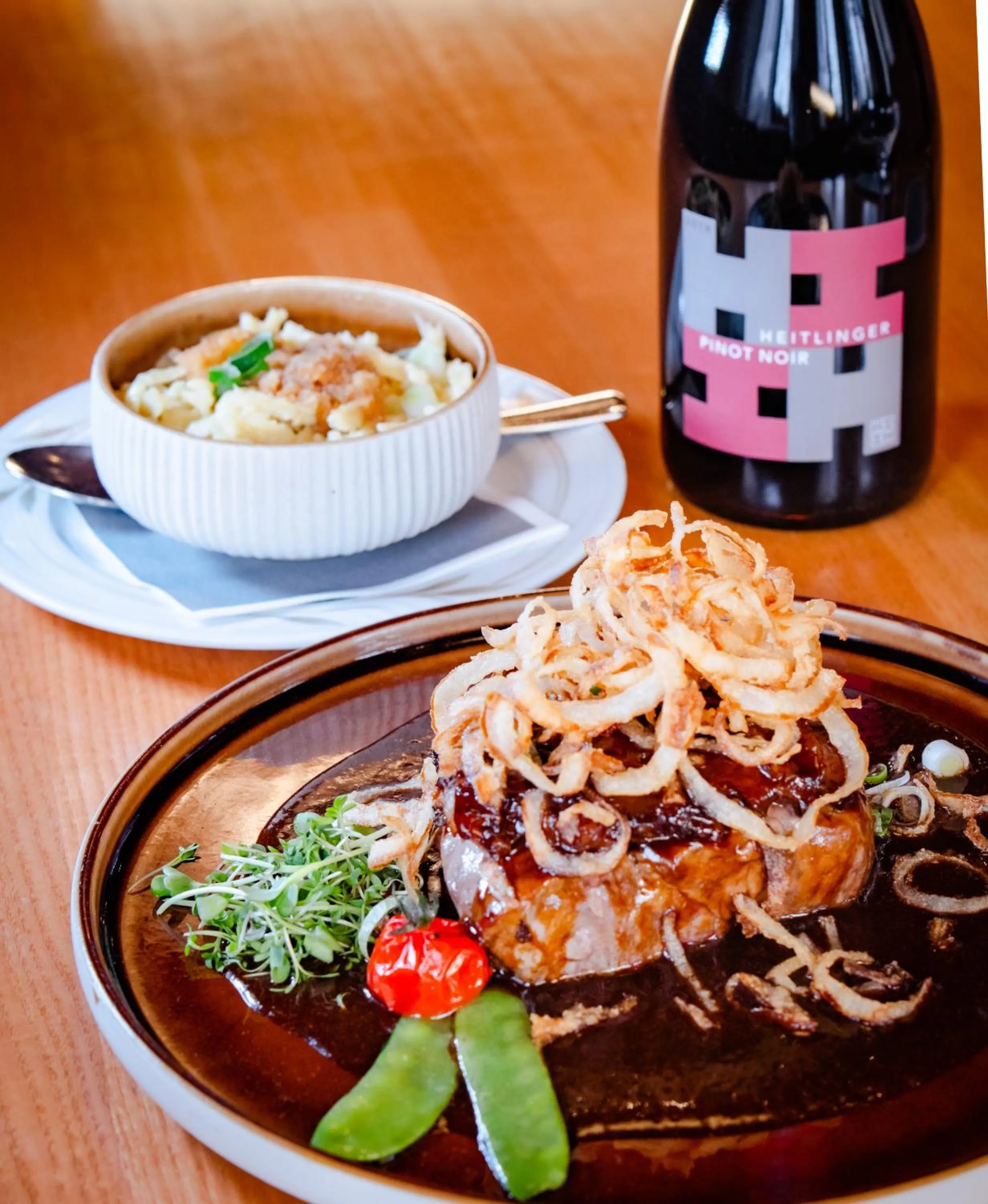 Restaurant/places to eat in Hotel-Restaurant Kreuzberghof Tagungs- und Veranstaltungshotel