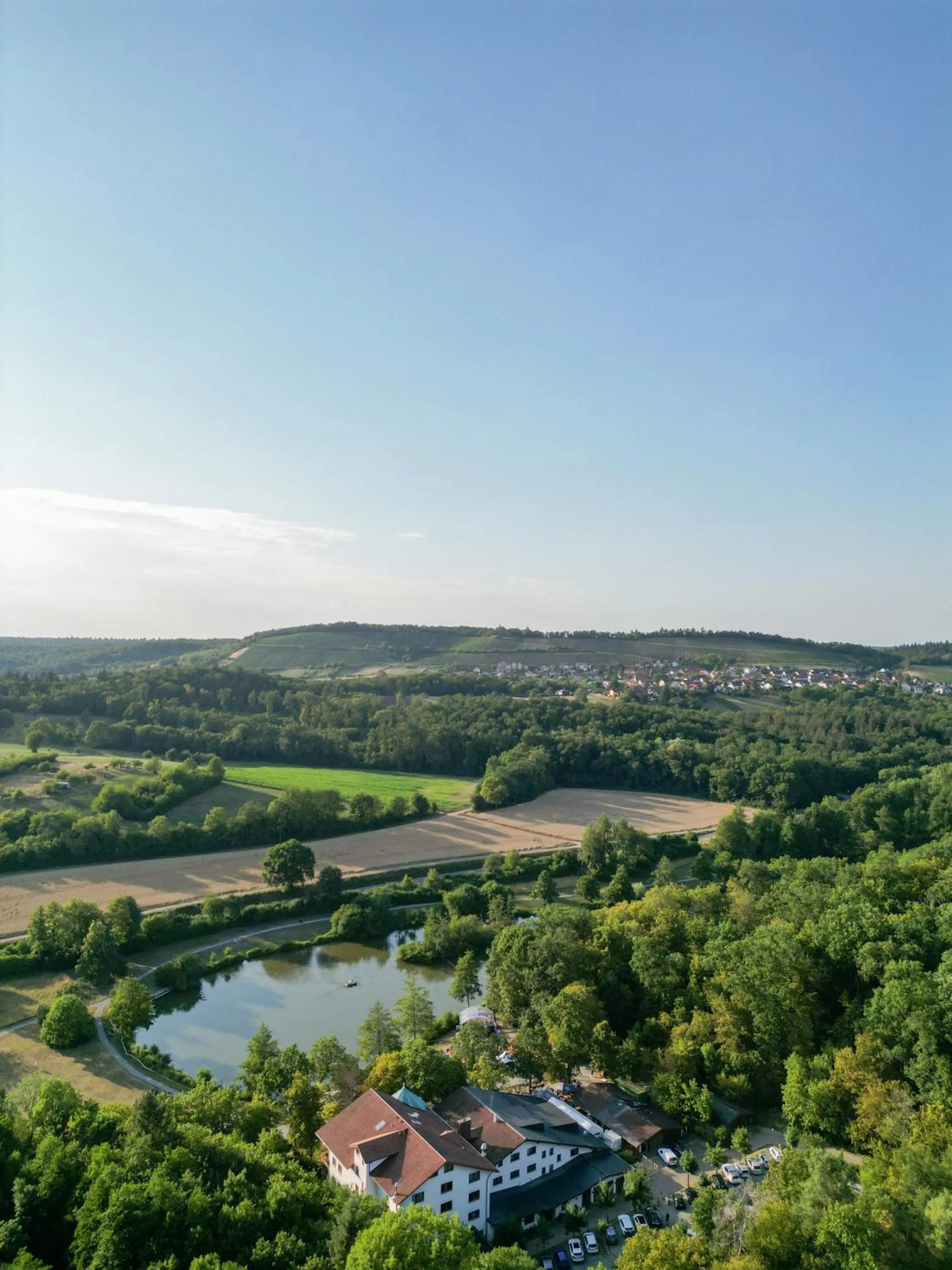 Property building in Hotel-Restaurant Kreuzberghof Tagungs- und Veranstaltungshotel