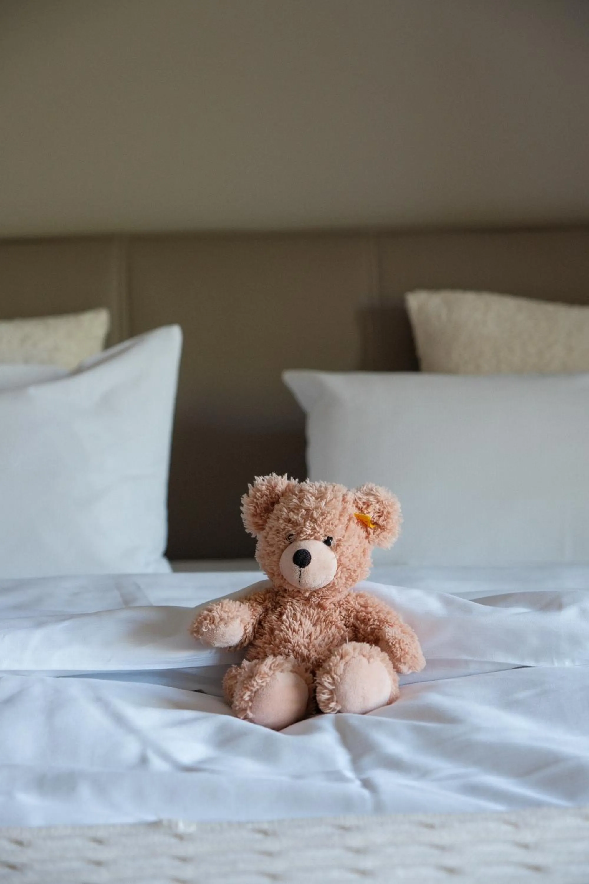 Bed in Hotel-Restaurant Kreuzberghof Tagungs- und Veranstaltungshotel