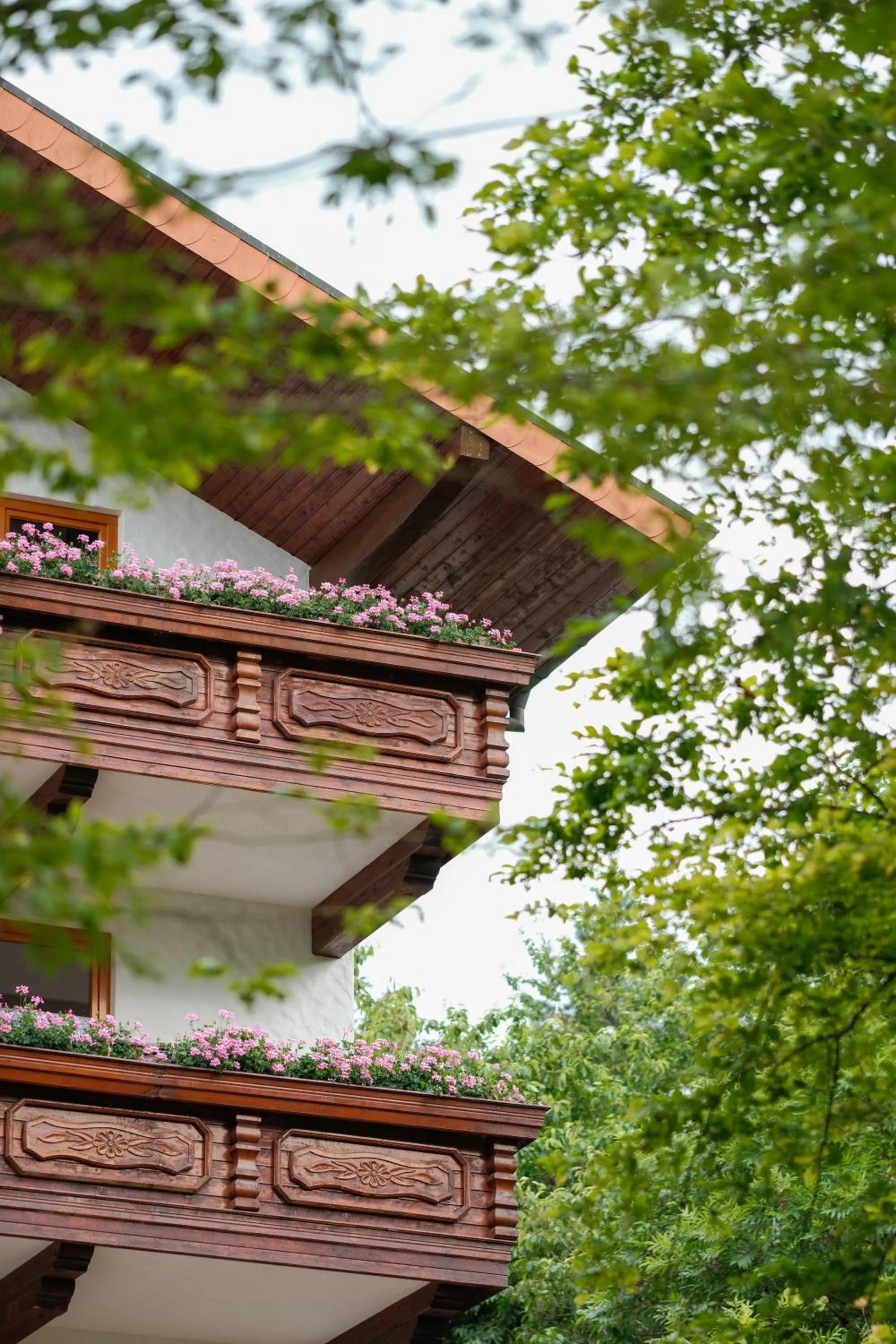 Property building in Hotel-Restaurant Kreuzberghof Tagungs- und Veranstaltungshotel