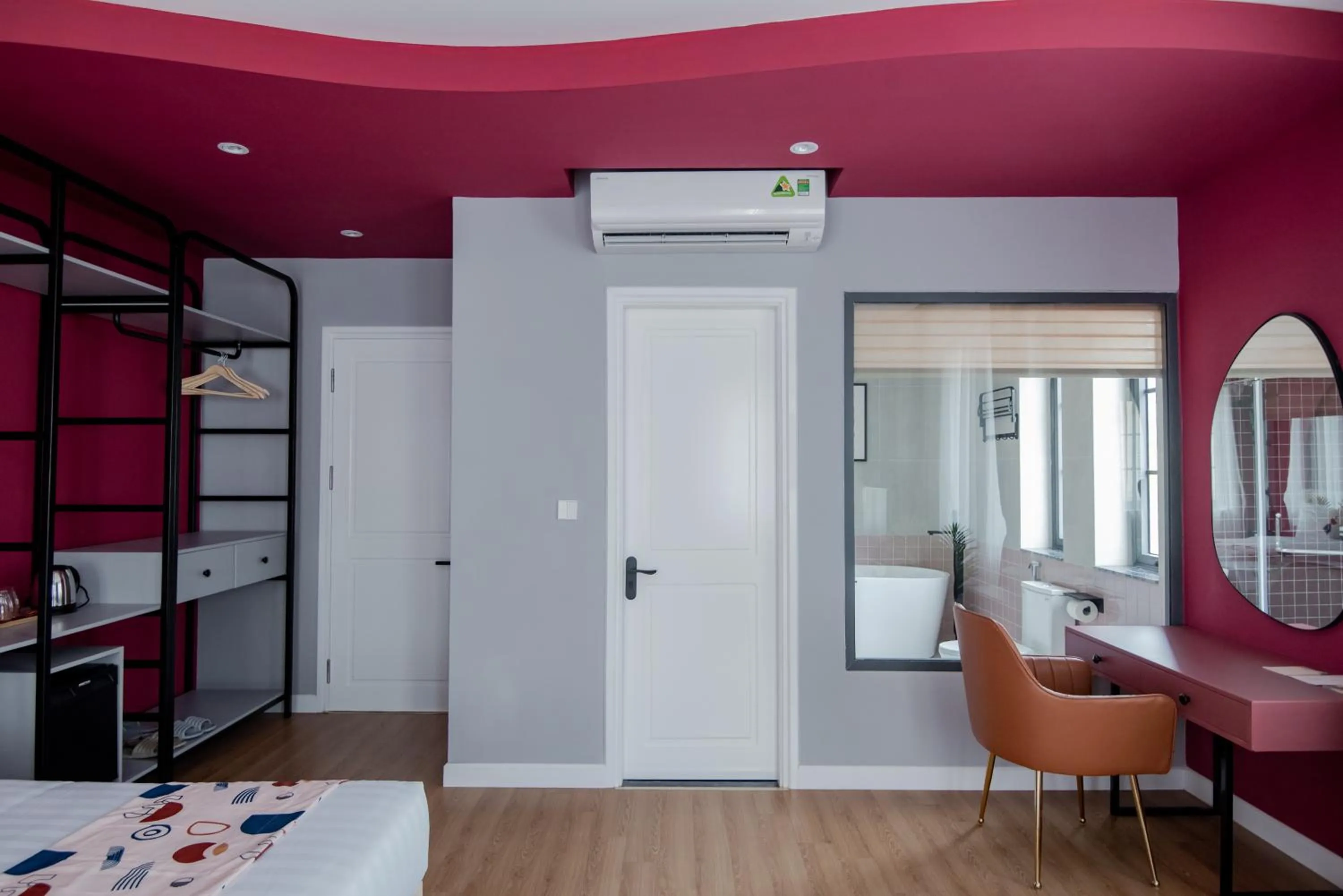 Photo of the whole room, Bed in Palette Collect's Boutique Hotel Ha Long