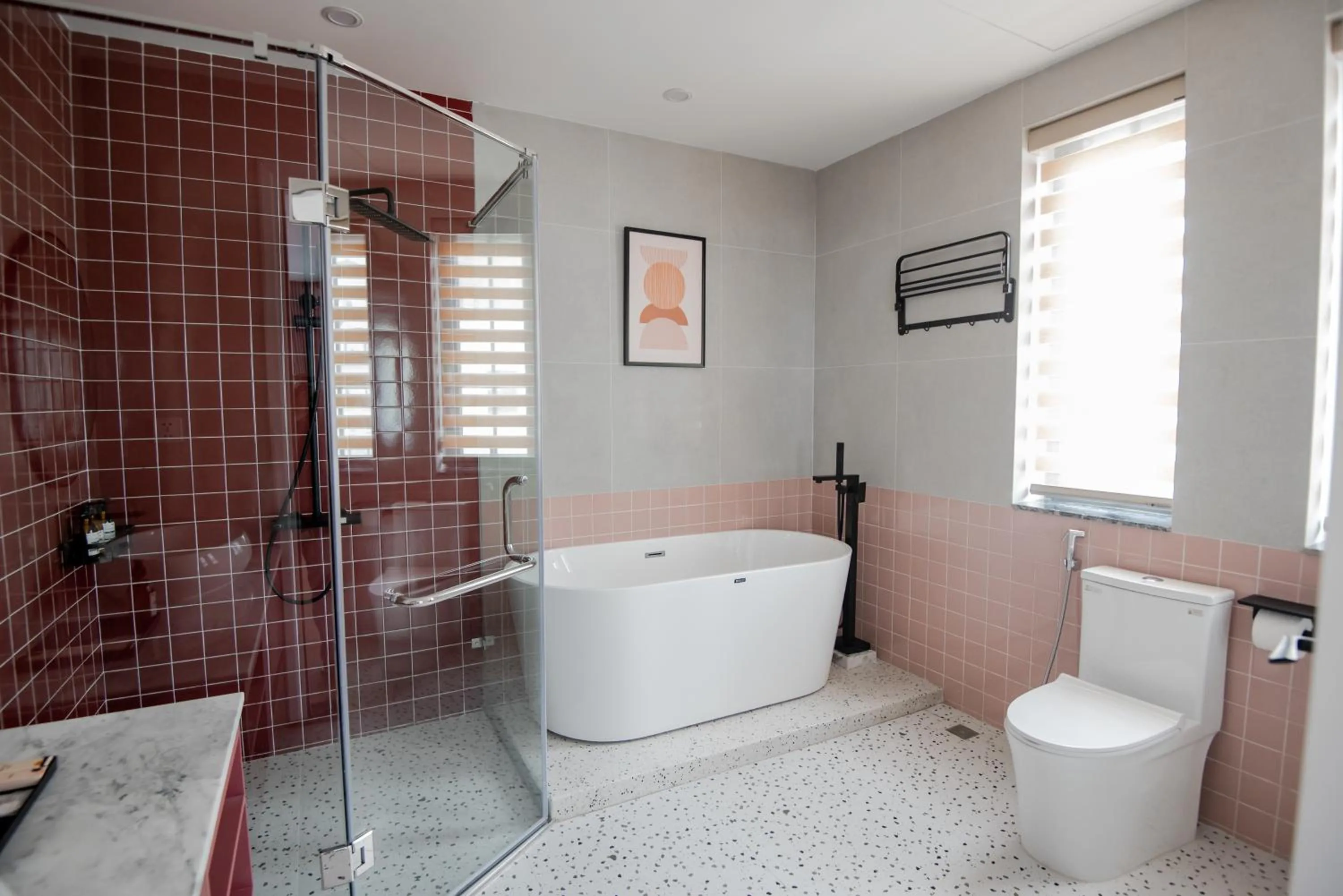 Toilet in Palette Collect's Boutique Hotel Ha Long