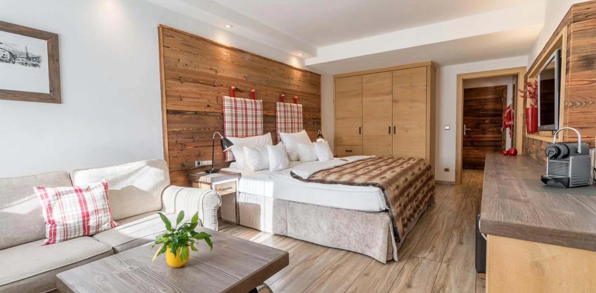 Bedroom, Bed in Hotel Franks