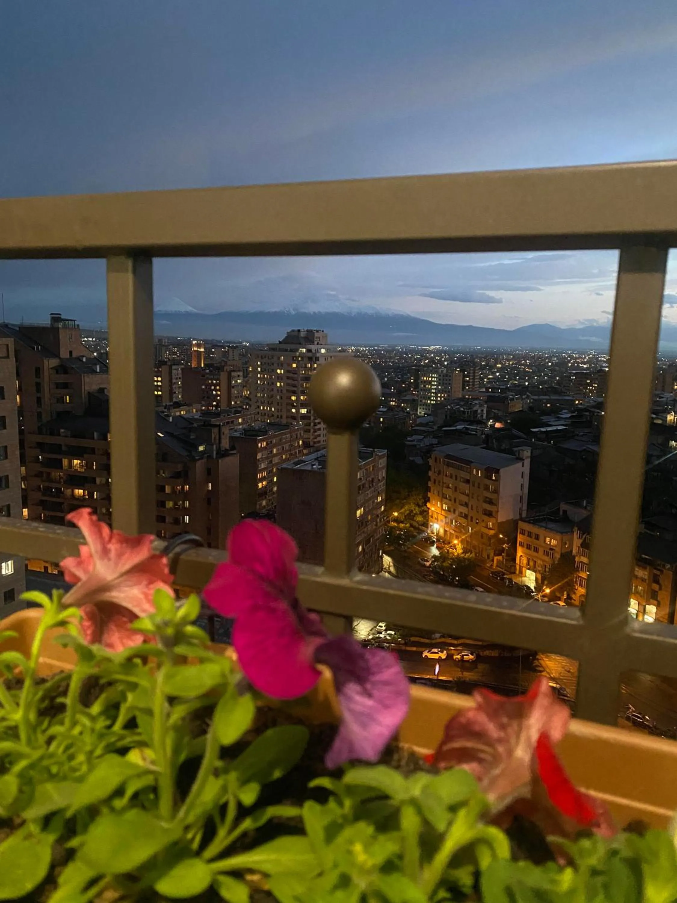 Night in Rooftop Apart-Hotel