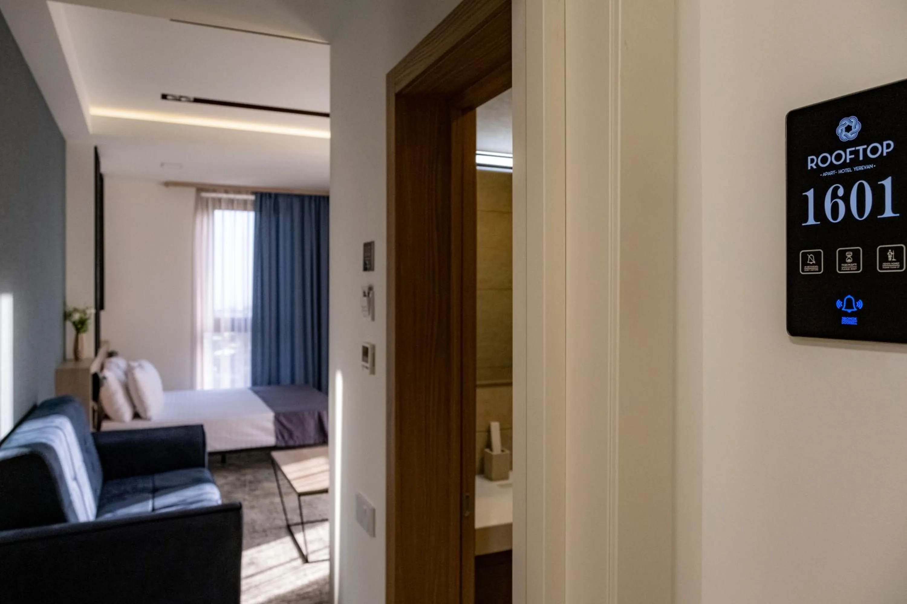 Logo/Certificate/Sign in Rooftop Apart-Hotel